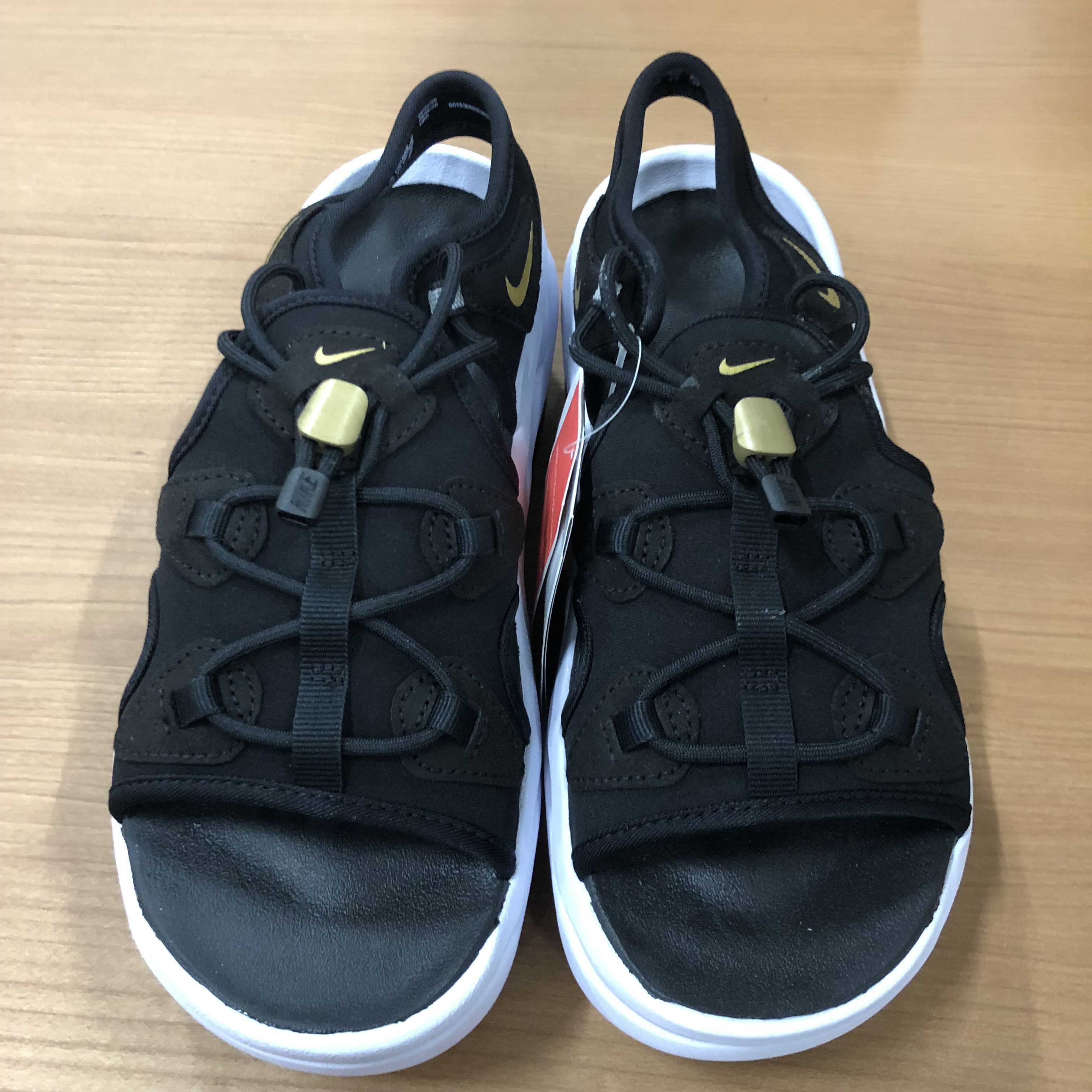 Nike Women's Air Max Koko Sandal "Black/White"