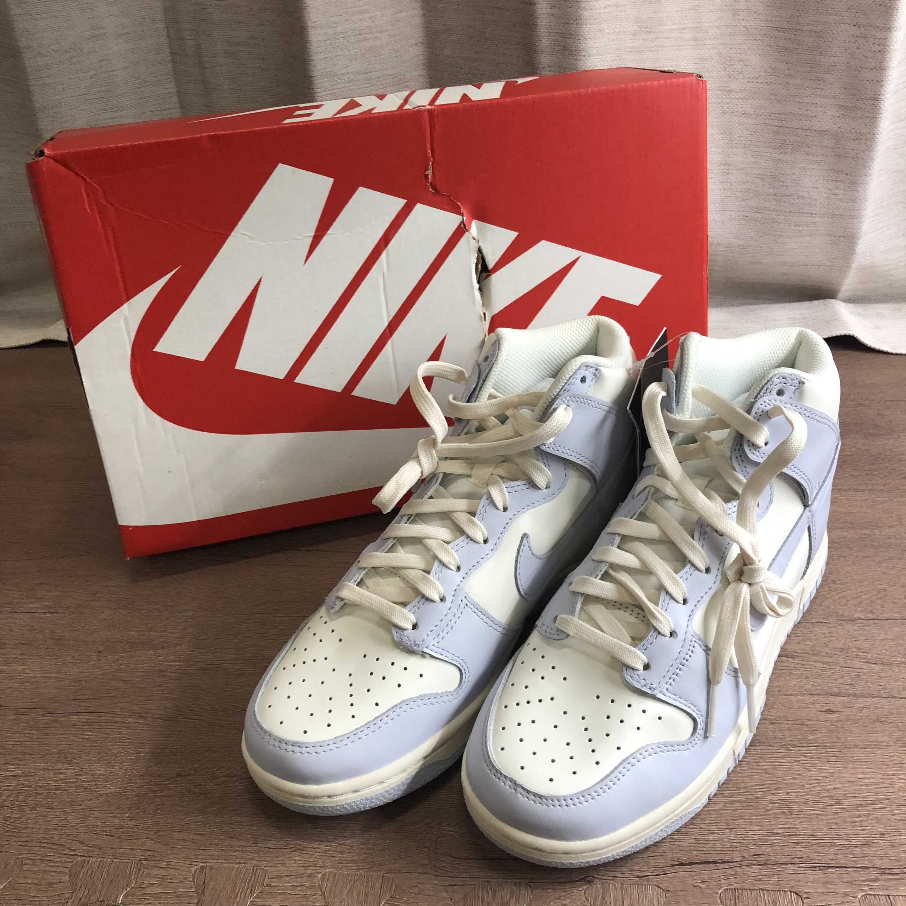 Nike Women's Dunk High "Foot Ball Grey"