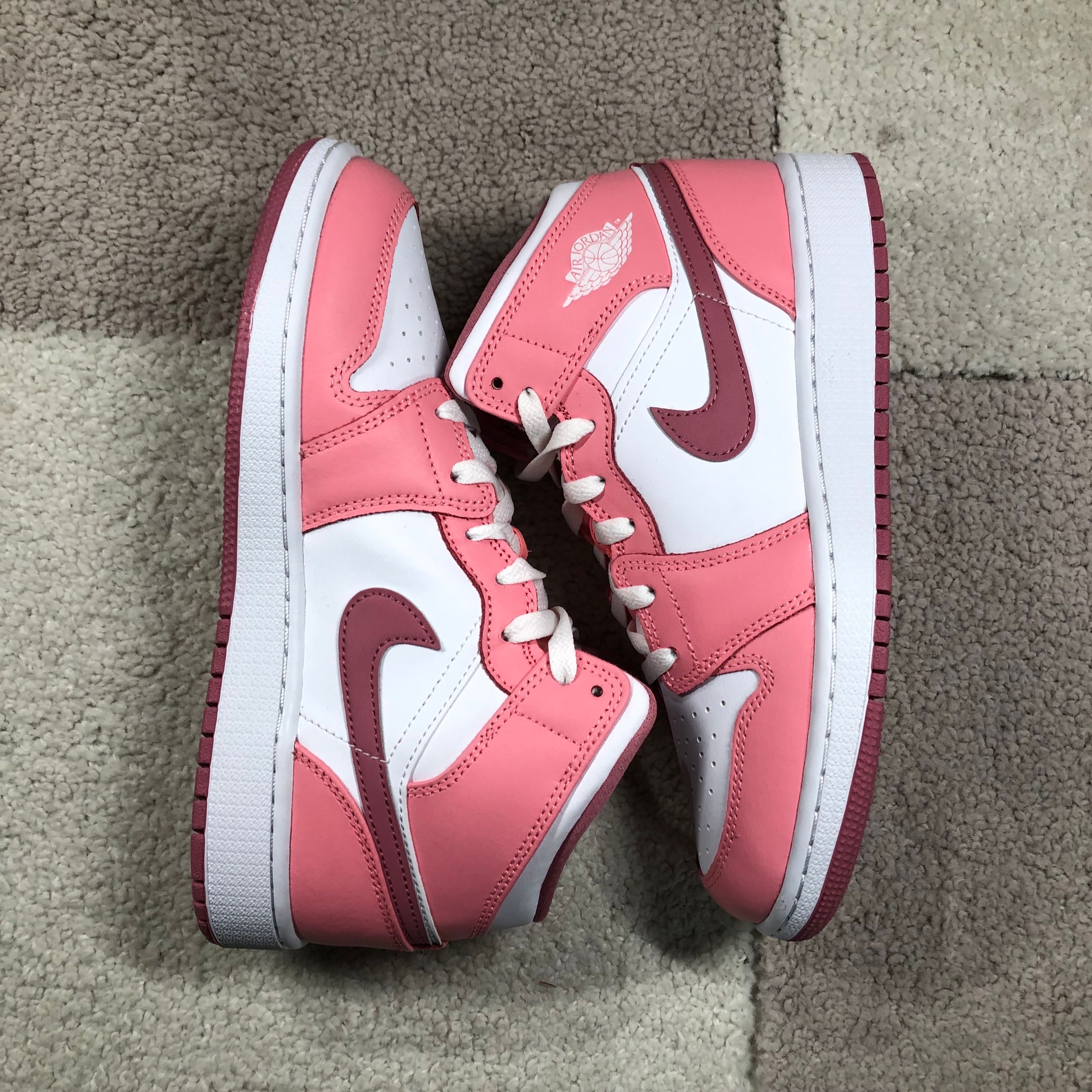 Nike GS Air Jordan 1 Mid "Coral Chalk/White/Desert Berry"