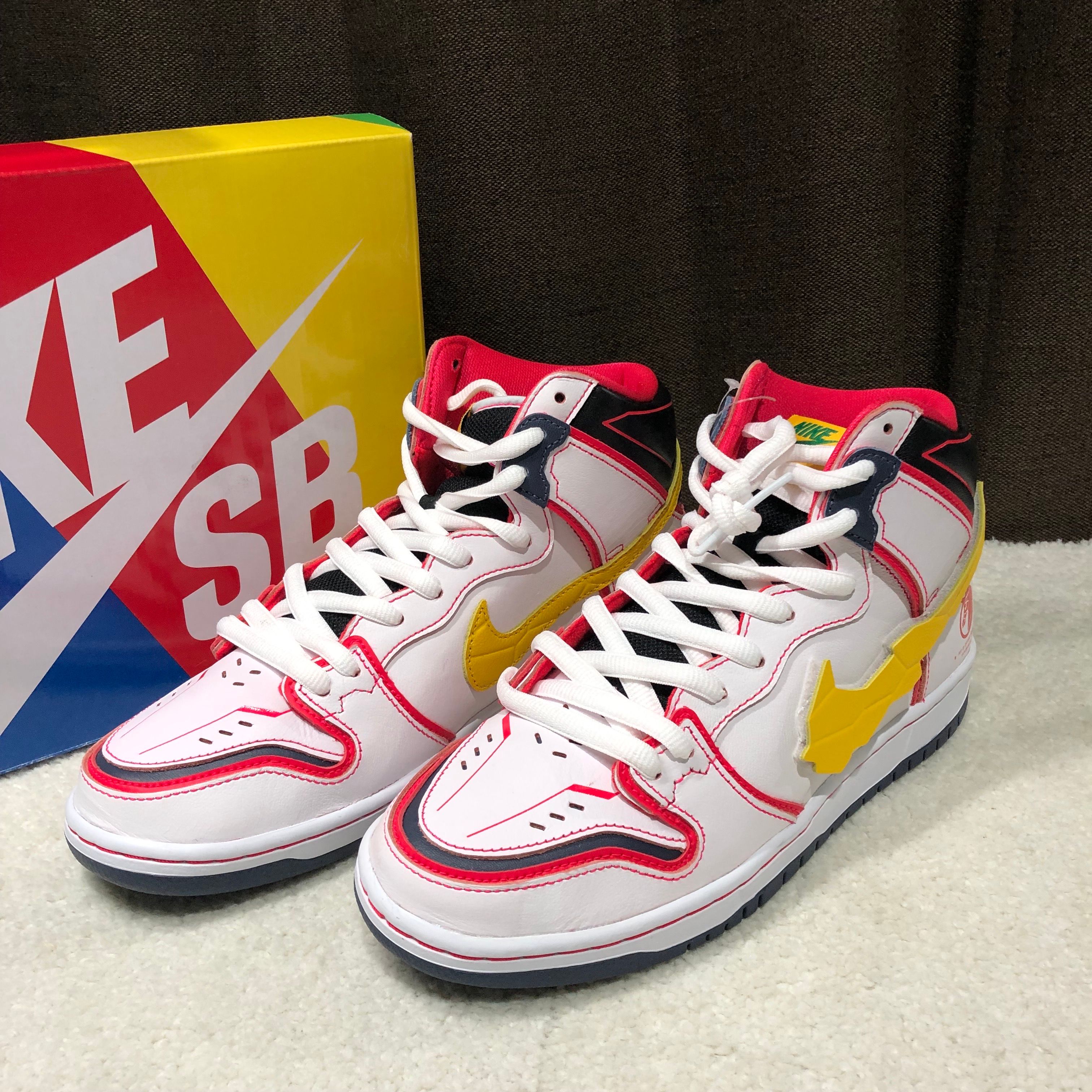 Gundam Unicorn × Nike SB Dunk High PRO QS "UNICORN"