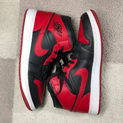 Nike Air Jordan 1 Mid "Bred"