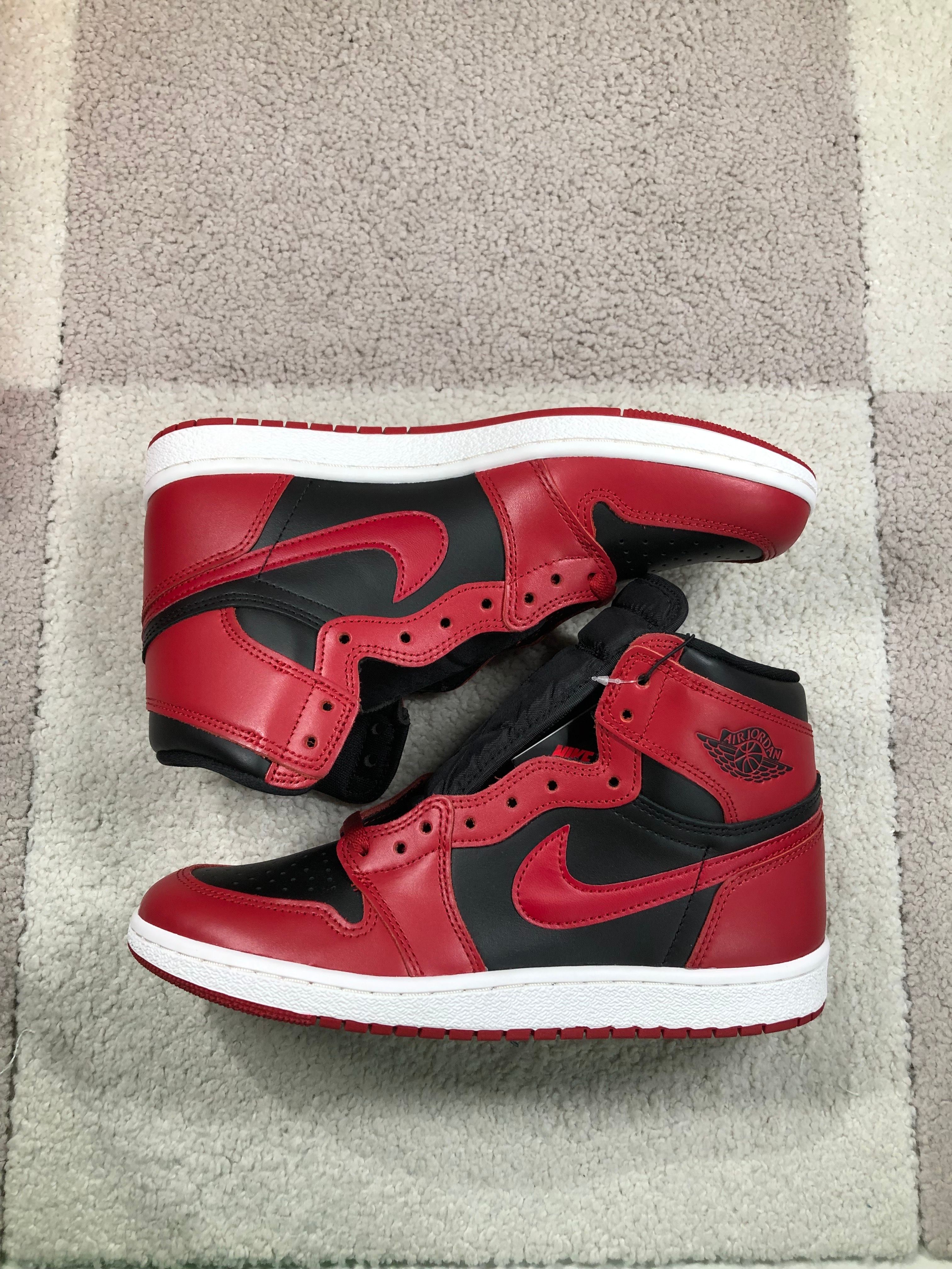 Nike Air Jordan 1 High ’85 "Varsity Red"