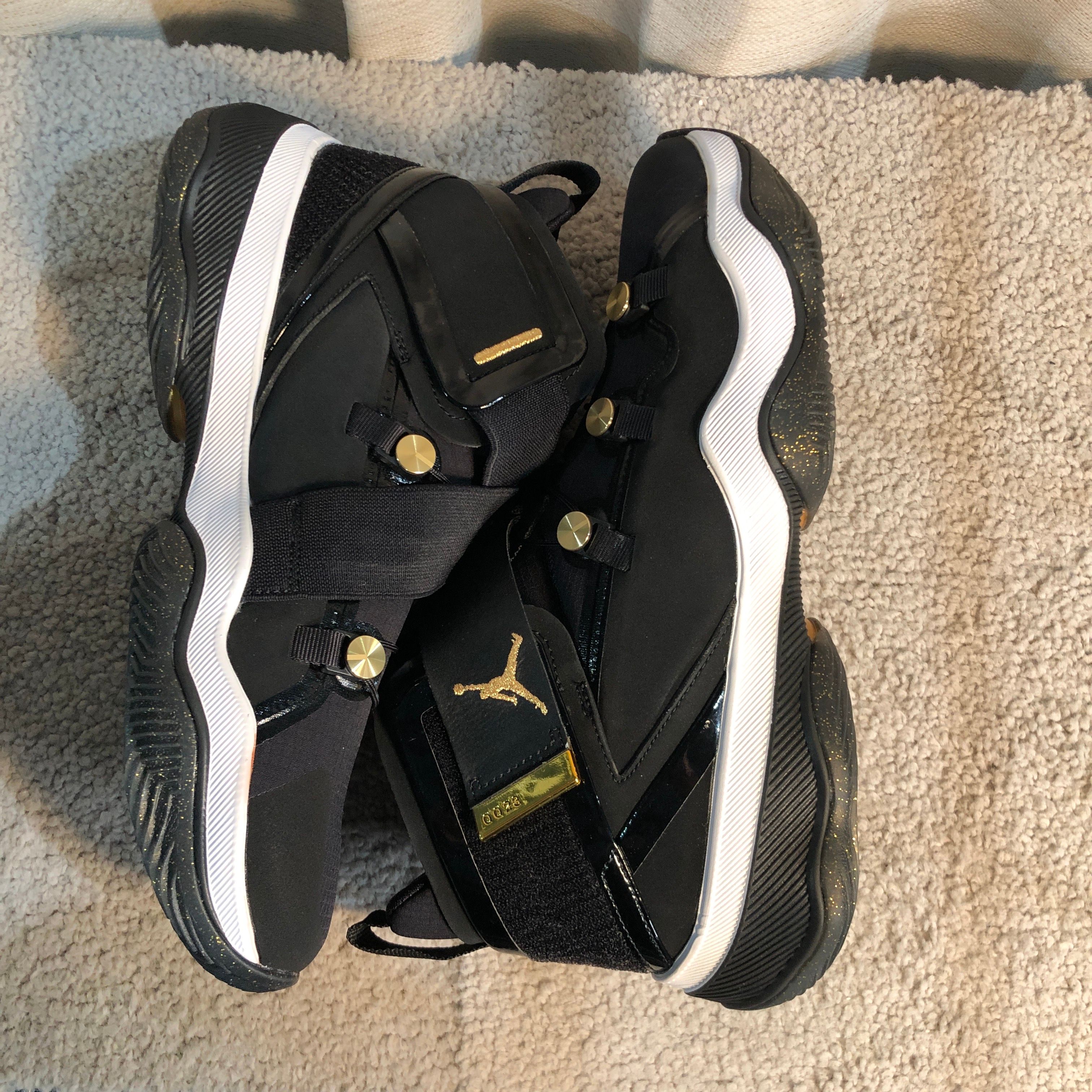 NIKE JORDAN AJNT23 "BLACK"(ブリーフケース付き)