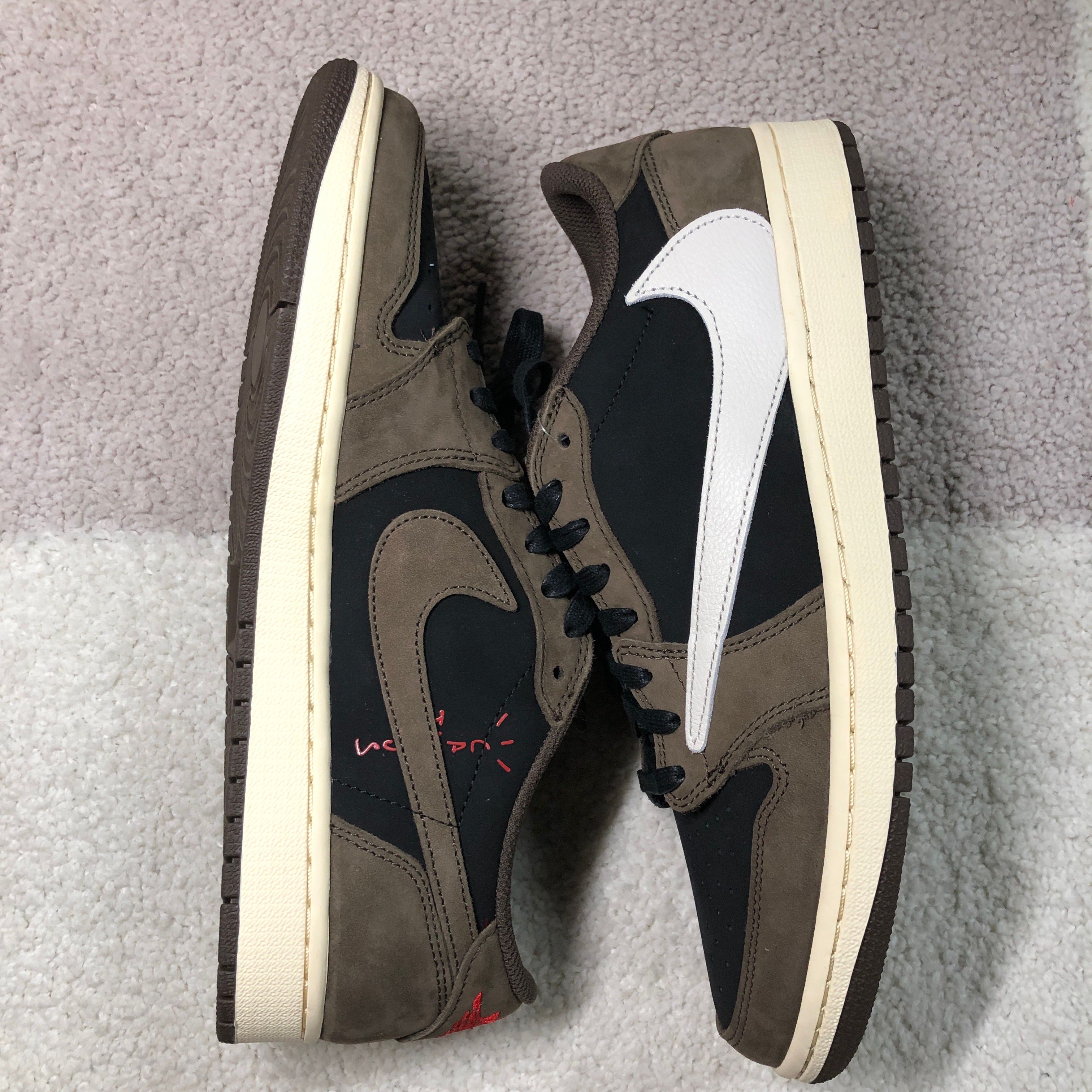 Travis Scott × Nike Air Jordan 1 Low OG SP-T  "Black/Dark Mocha"