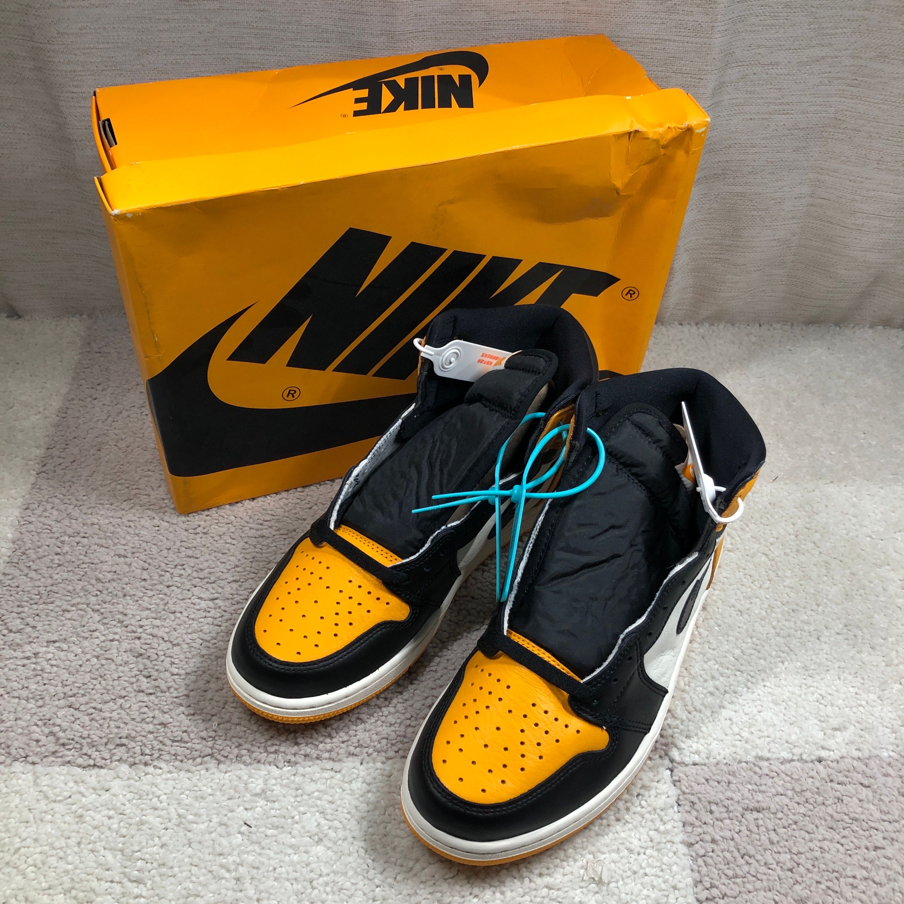 Nike Air Jordan 1 Retro High OG "Taxi"