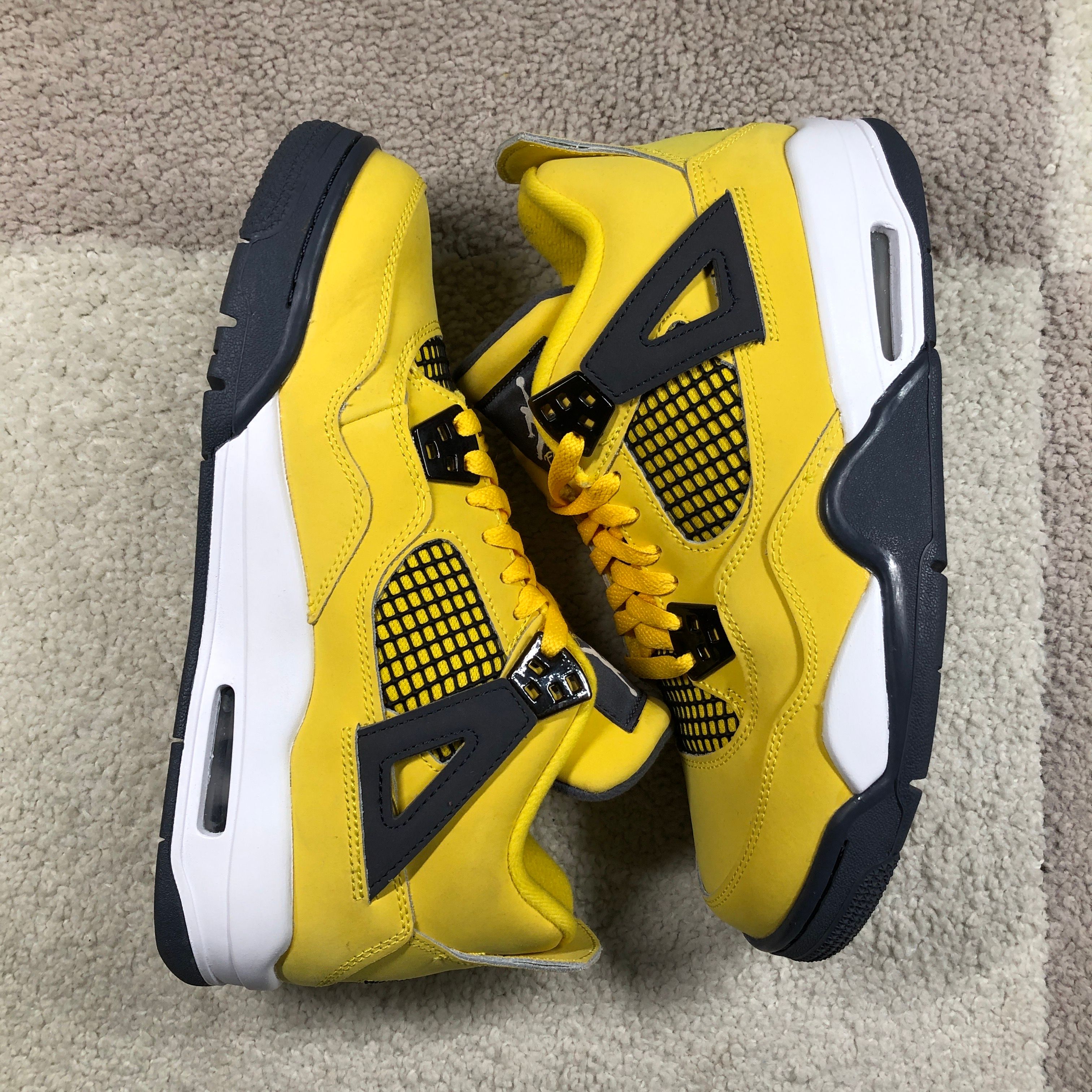 NIKE GS AIR JORDAN 4 "TOUR YELLOW"