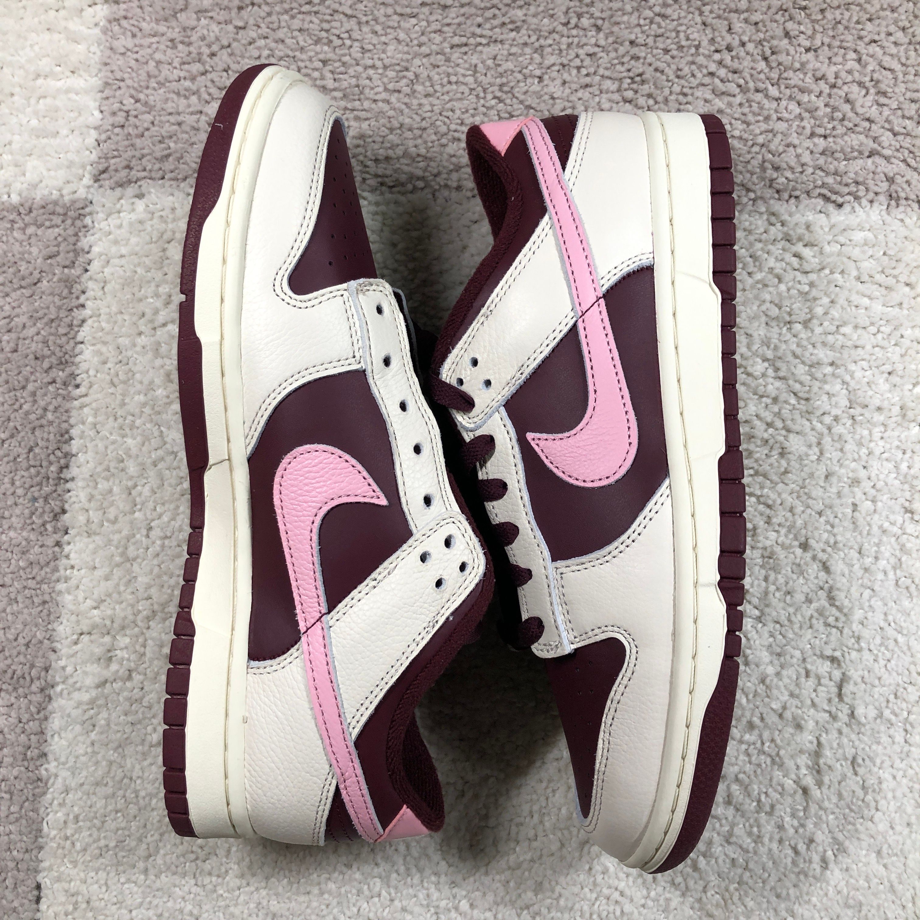 Nike Dunk Low "Valentine’s Day" (2023)