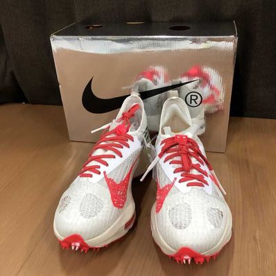 Off-White × Nike Air Zoom Tempo Next% Flyknit "Solar Red"