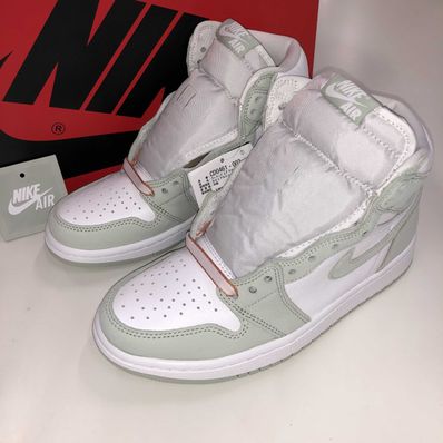 Nike Women's Air Jordan 1 High OG "Seafoam"