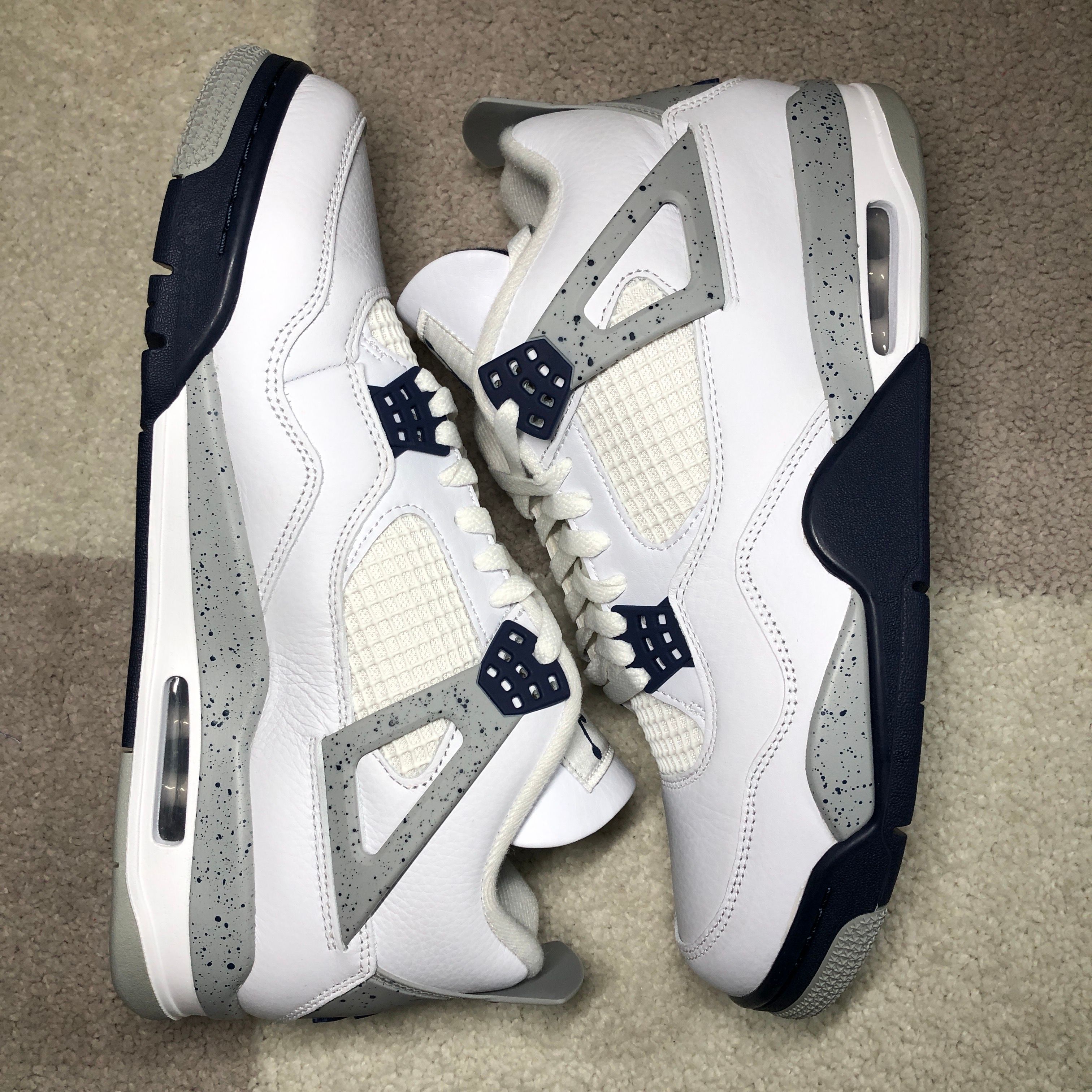 Nike Air Jordan 4 "Midnight Navy"
