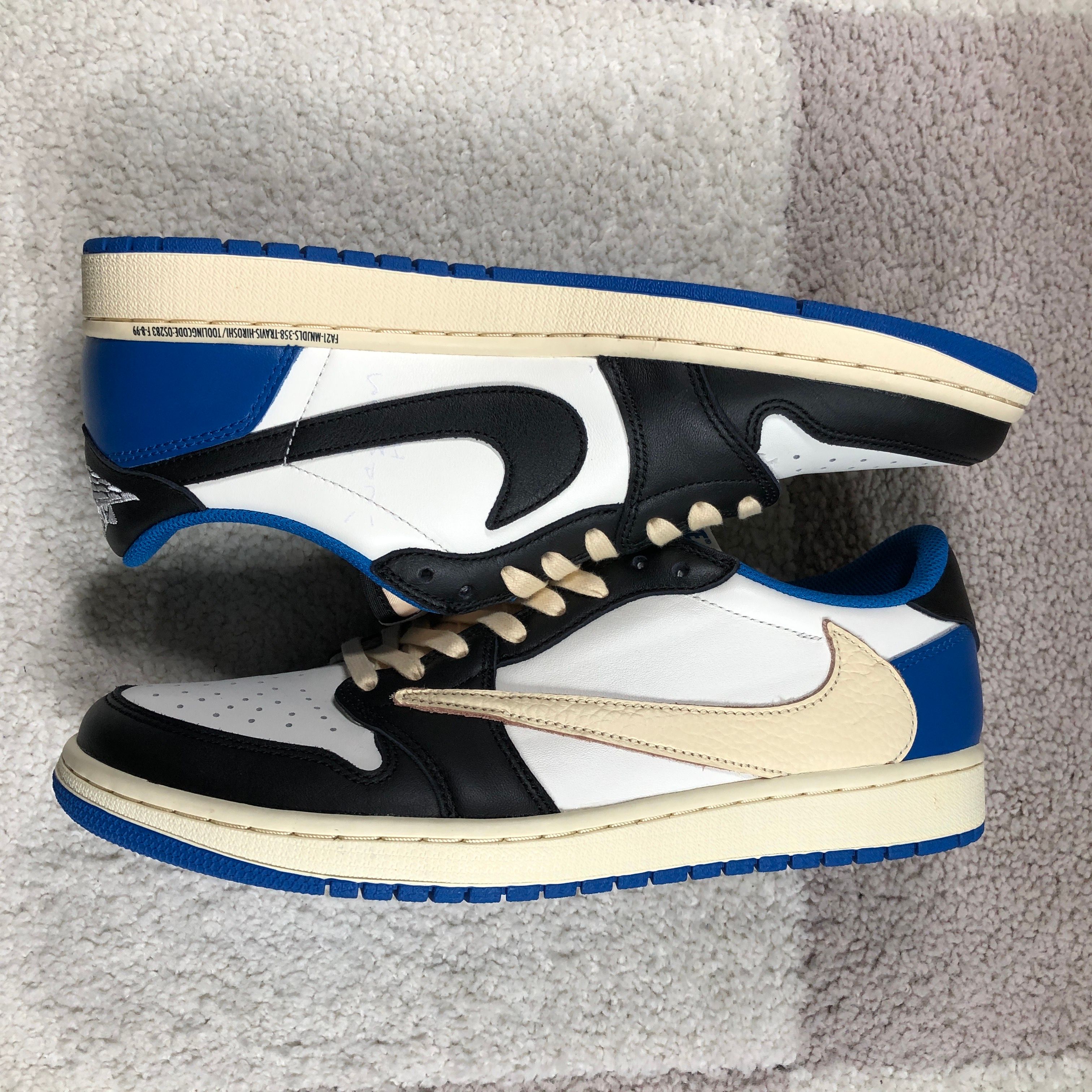Travis Scott × fragment design × Nike Air Jordan 1 Low OG SP "Military Blue"