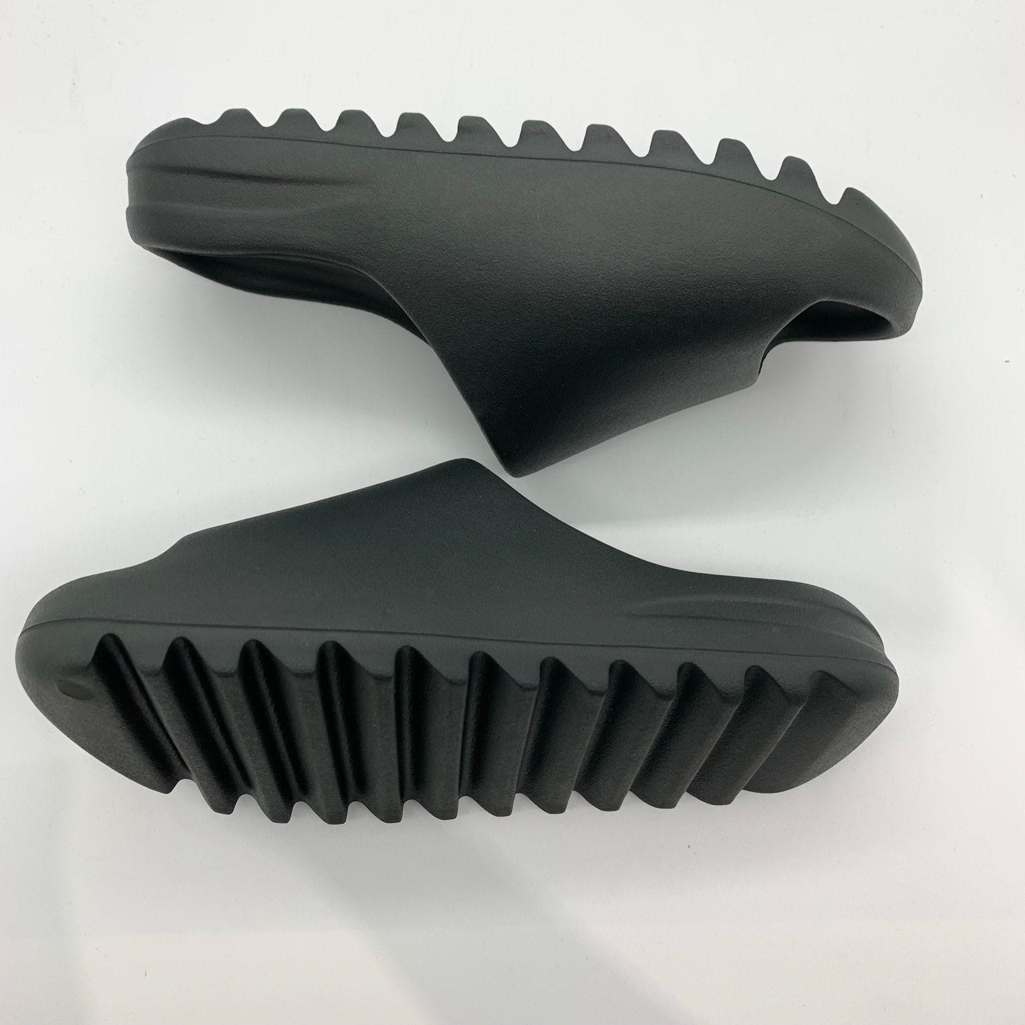 adidas YEEZY Slide "Dark Onyx"