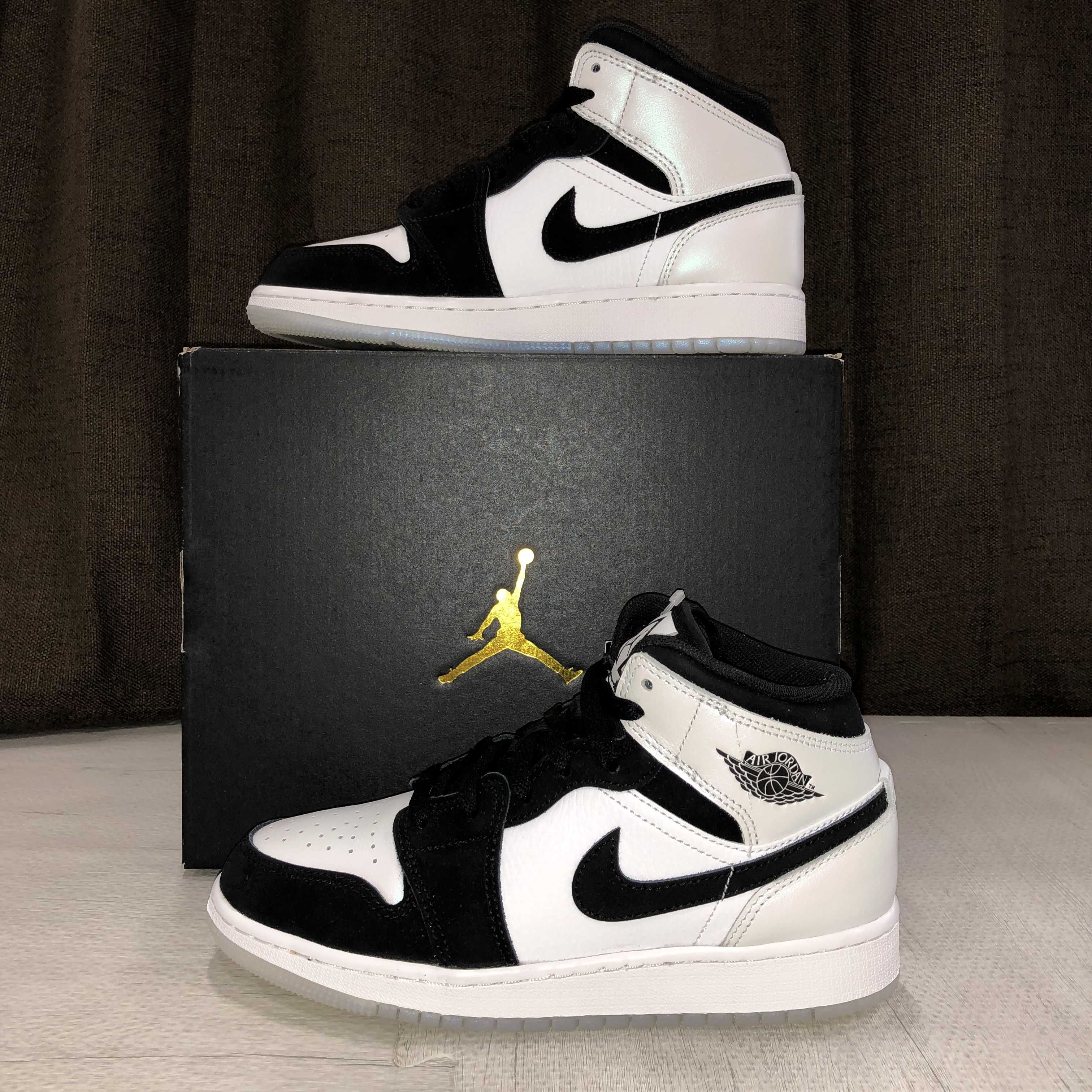 Nike GS Air Jordan 1 Mid "Omega/Black/White"