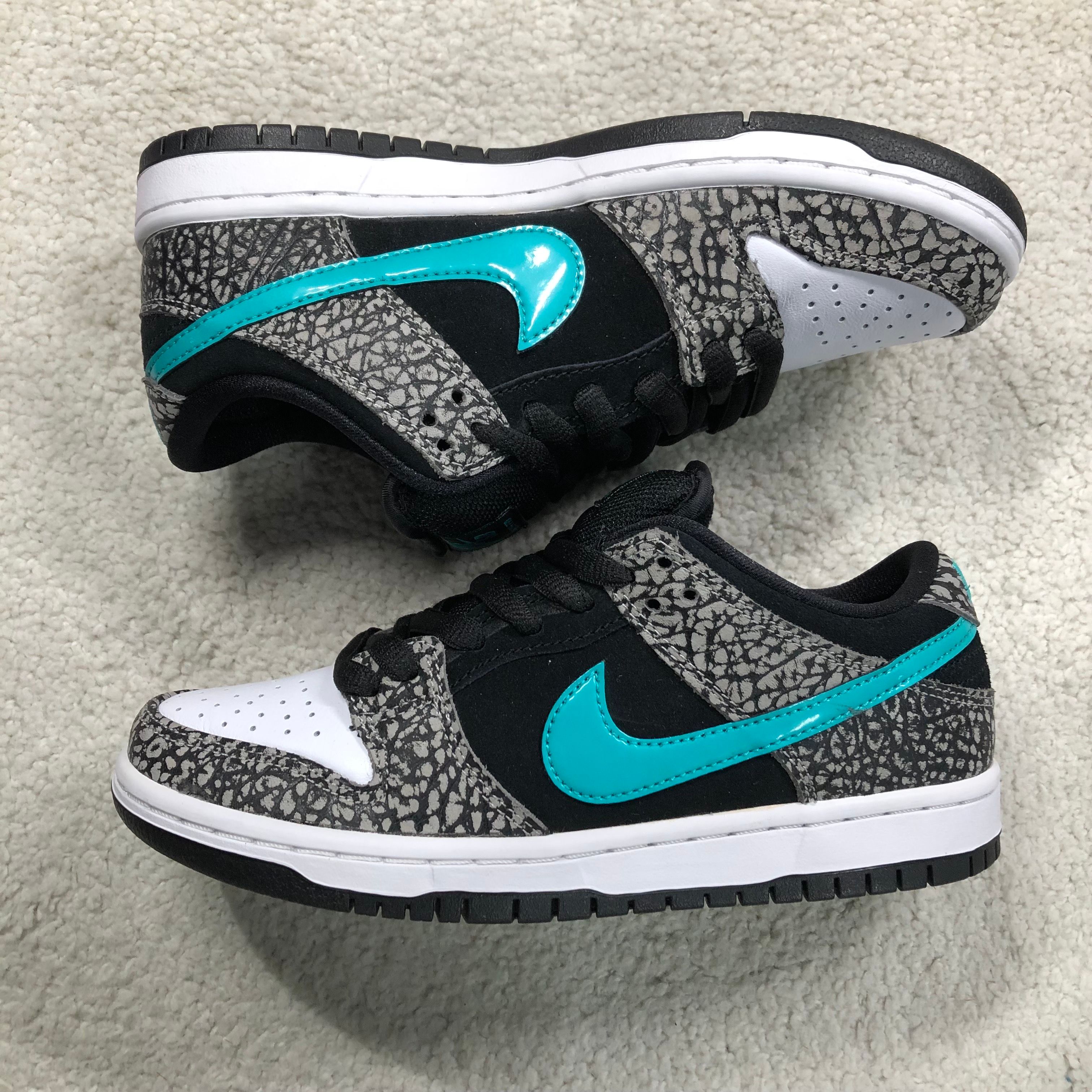 Nike SB Dunk Low 