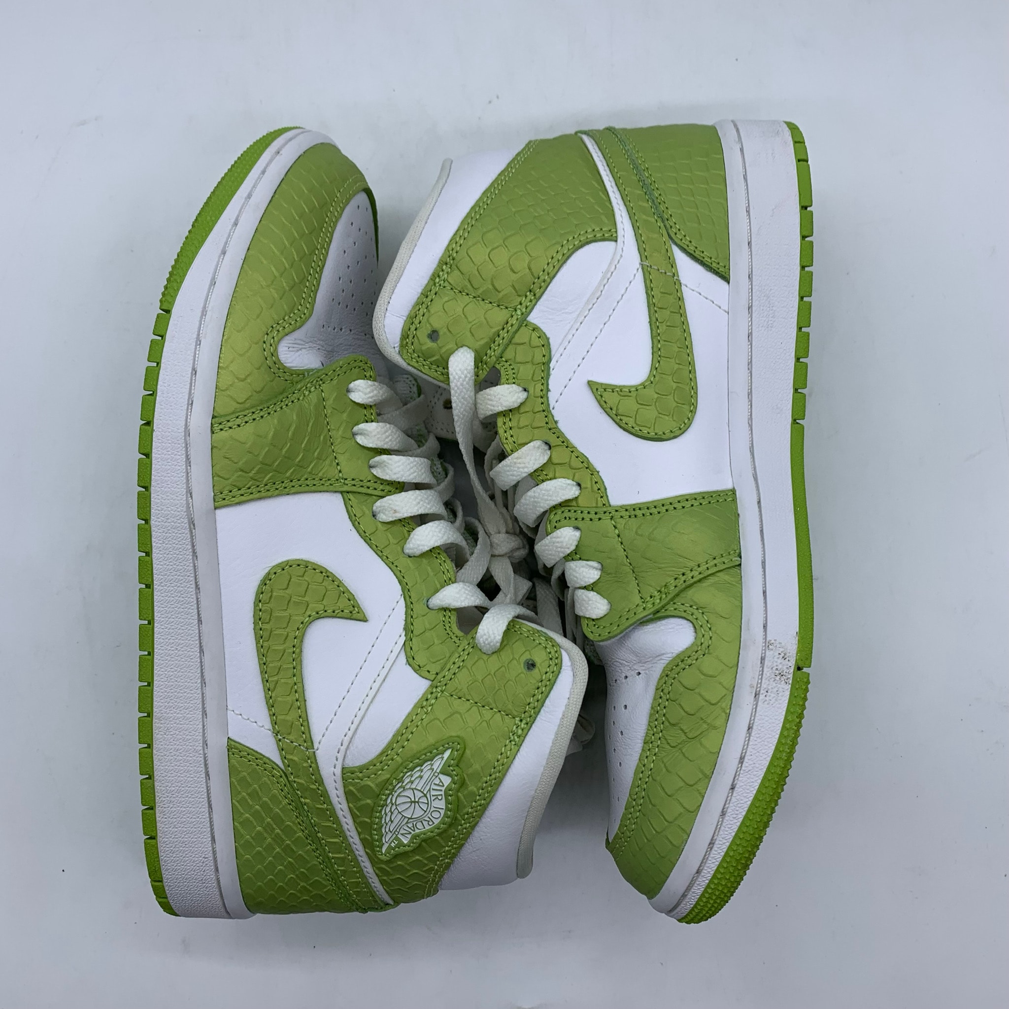 Nike Women's Air Jordan 1 Mid SE "Vivid Green Snakeskin"