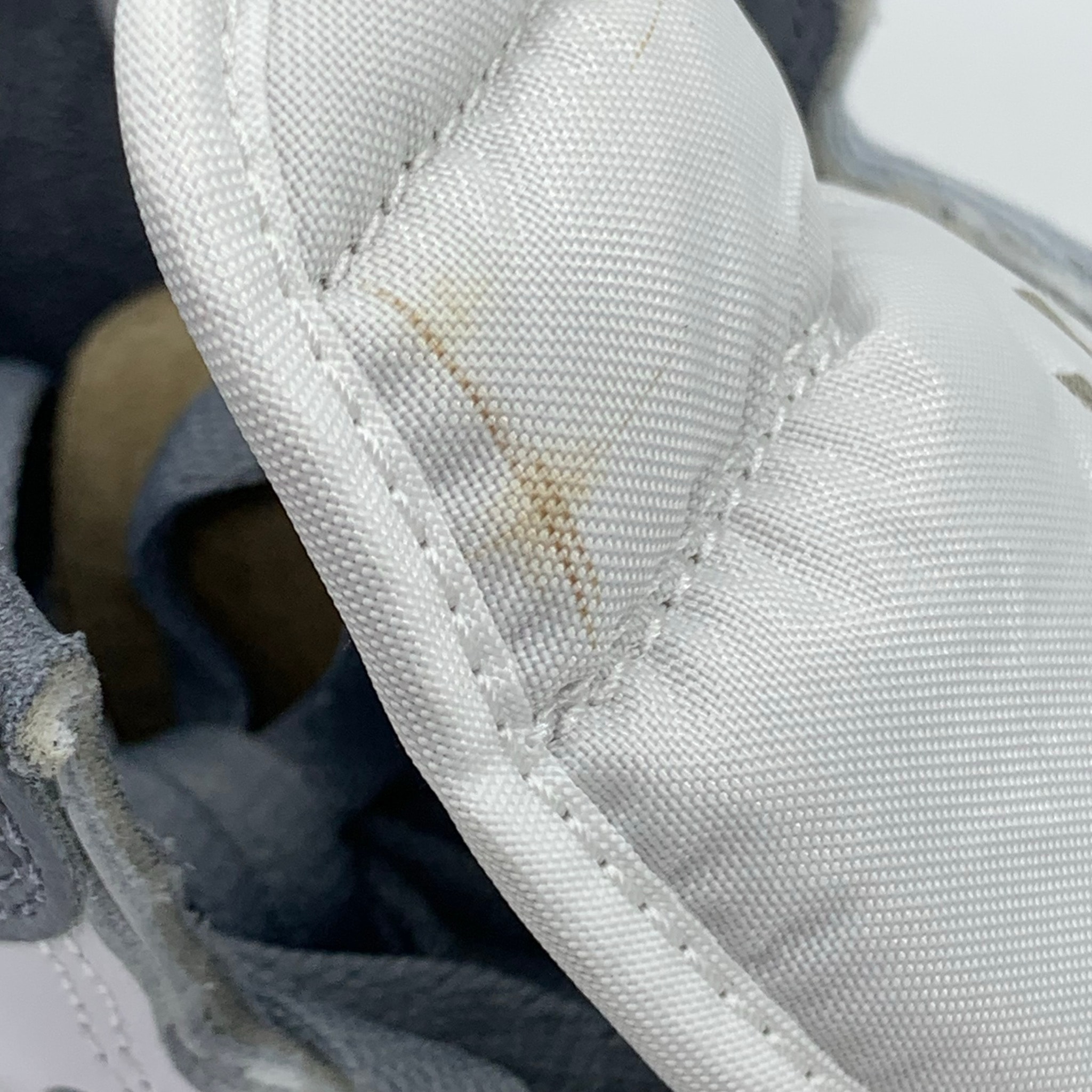 Nike Air Jordan 1 High OG "Stealth"