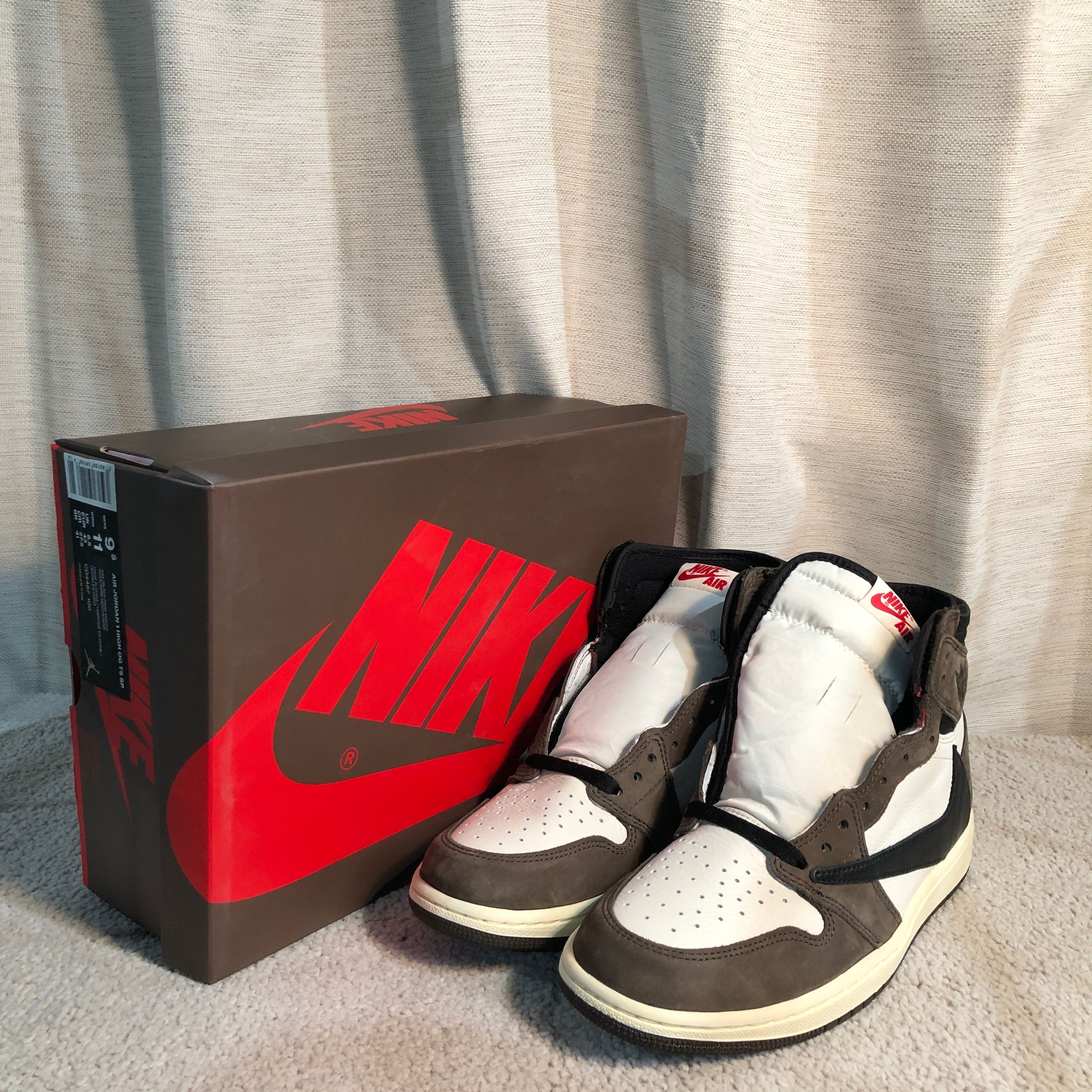 Travis Scott × Nike Air Jordan 1 Retro High OG TS SP "Sail/Dark Mocha"