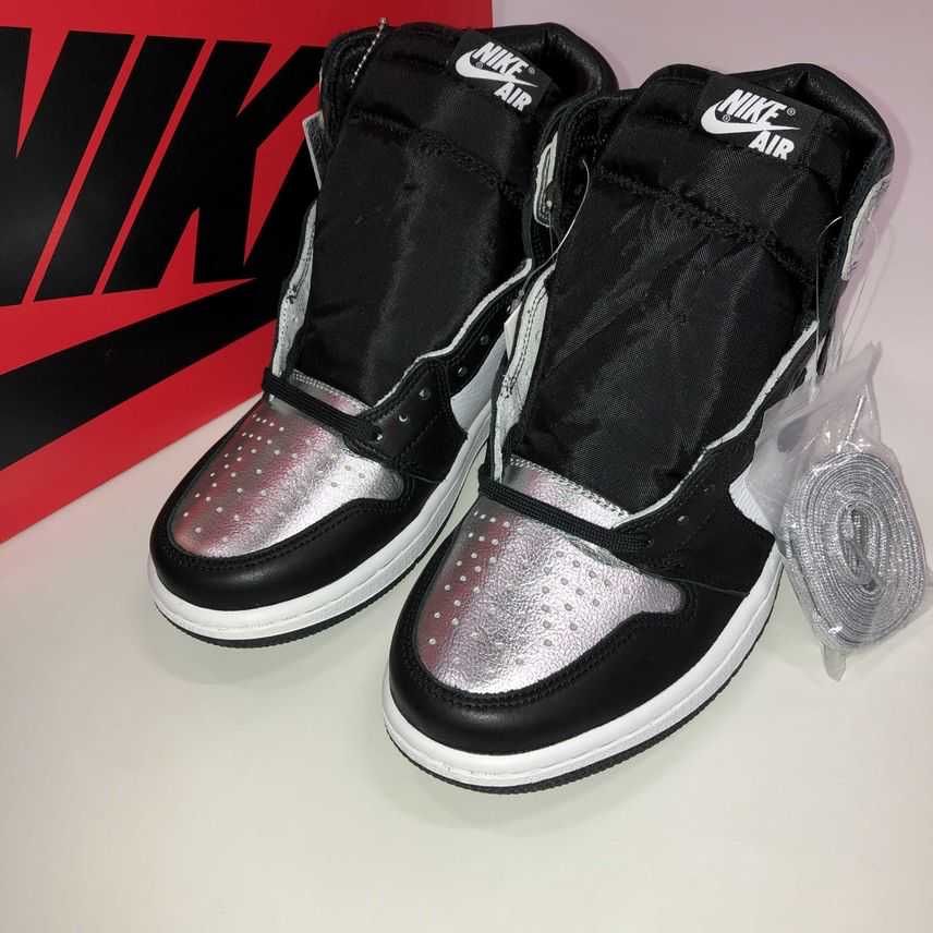 Nike Women's Air Jordan 1 Retro High OG "Silver Toe"
