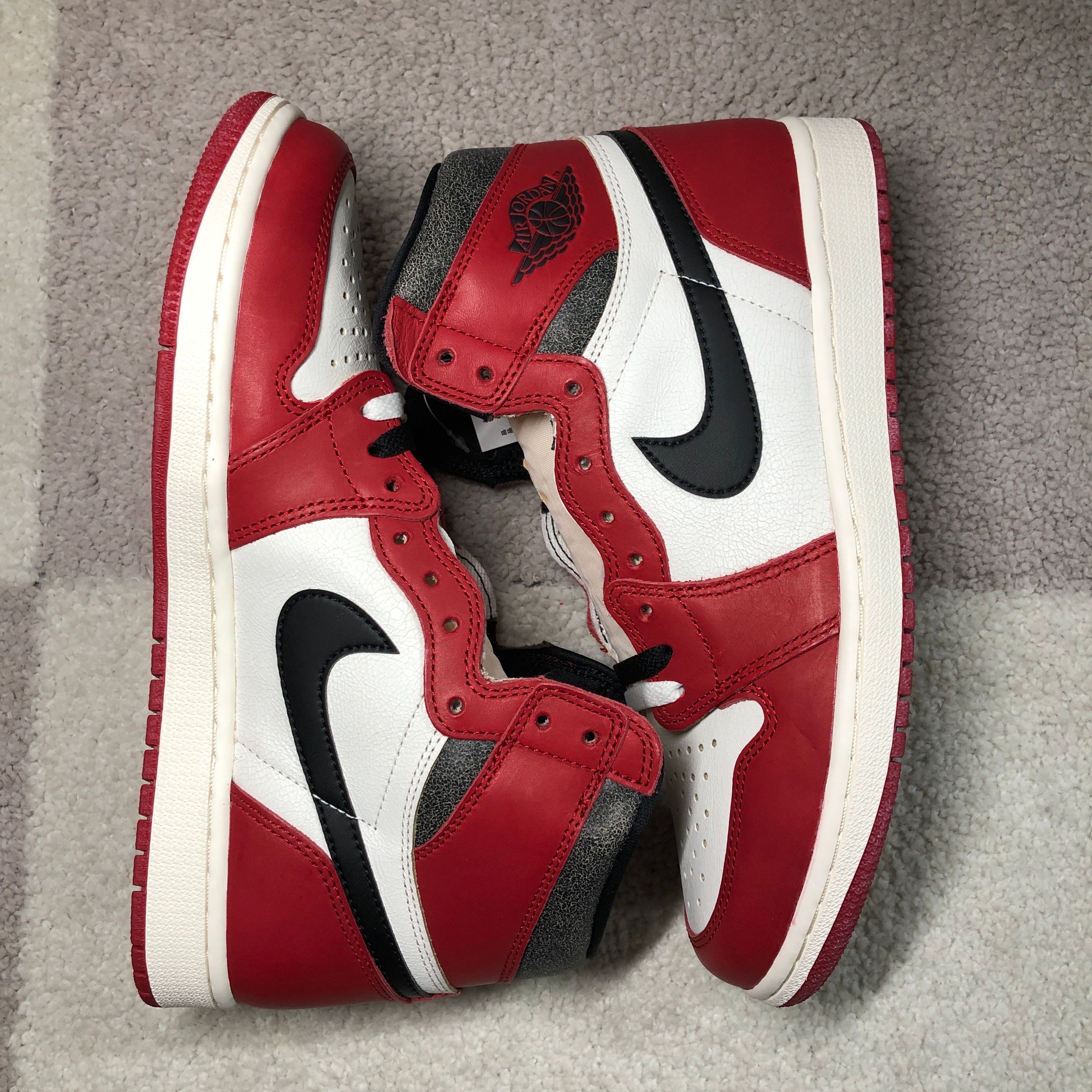 Nike Air Jordan 1 High OG "Lost & Found/Chicago"