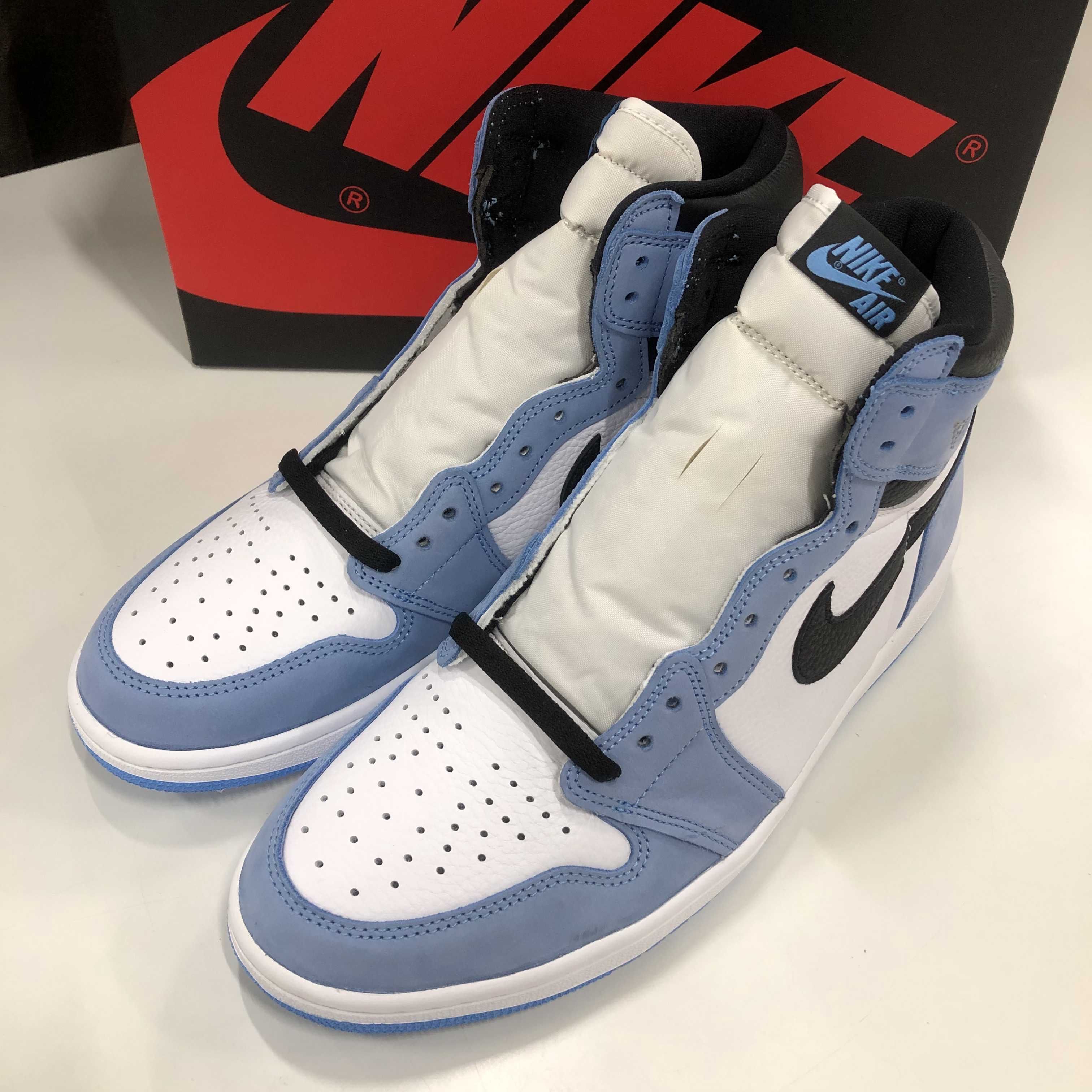 Nike Air Jordan 1 High OG "University Blue"