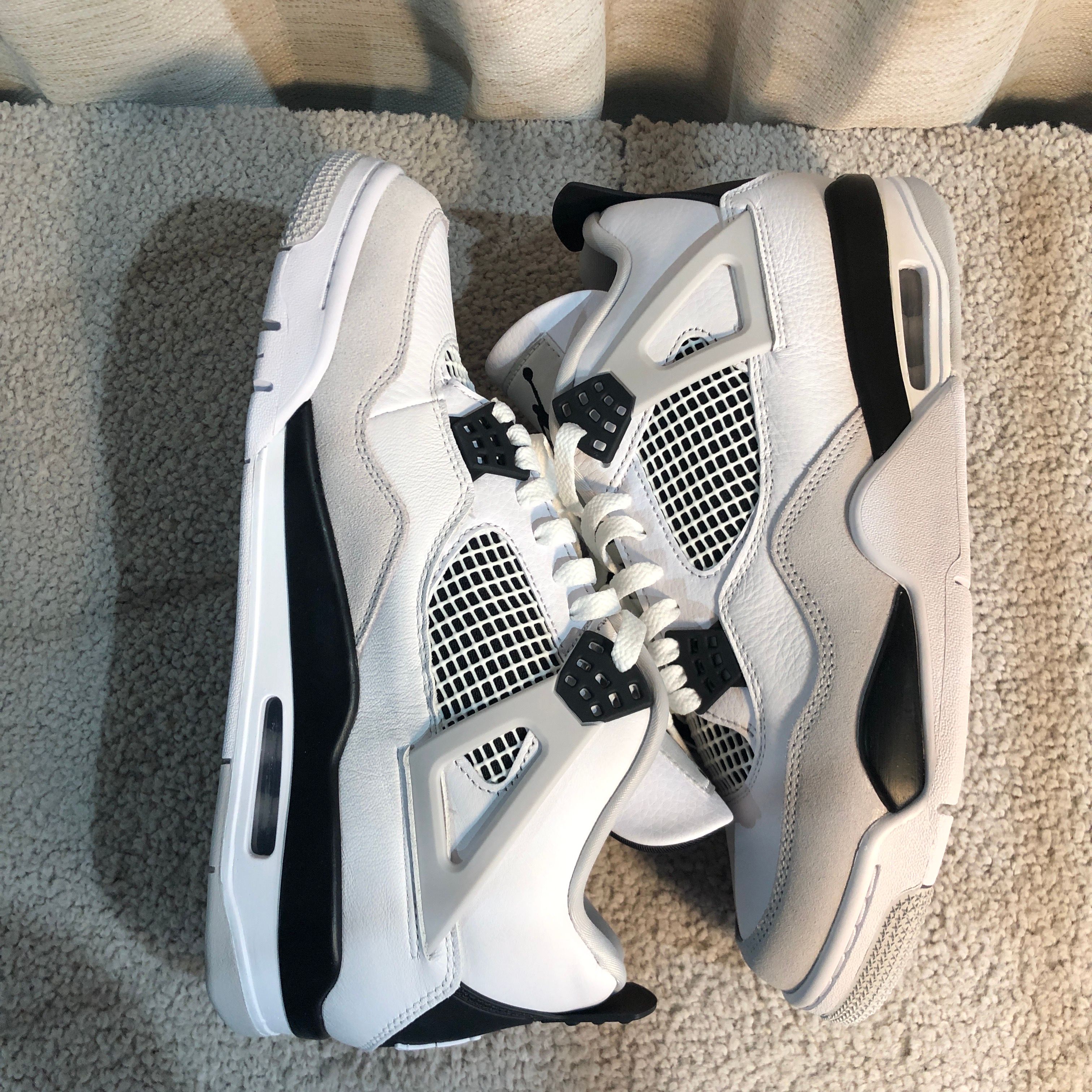 Nike Air Jordan 4 "Military Black"