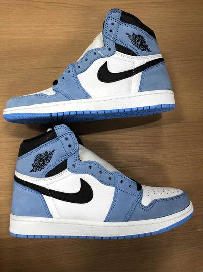 Nike Air Jordan 1 High OG "University Blue"