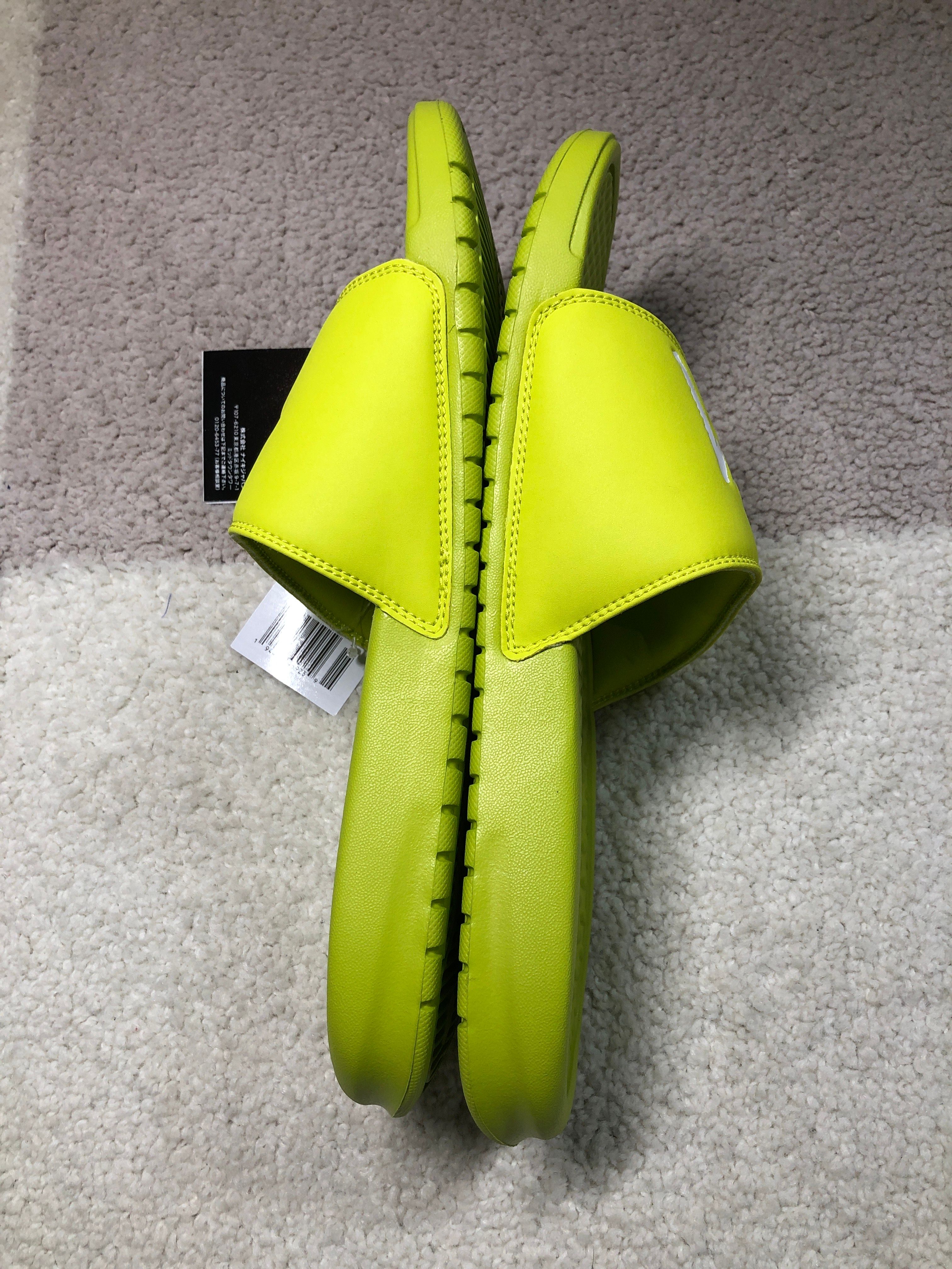 STUSSY × NIKE  BENASSI SLIDE "VOLT"