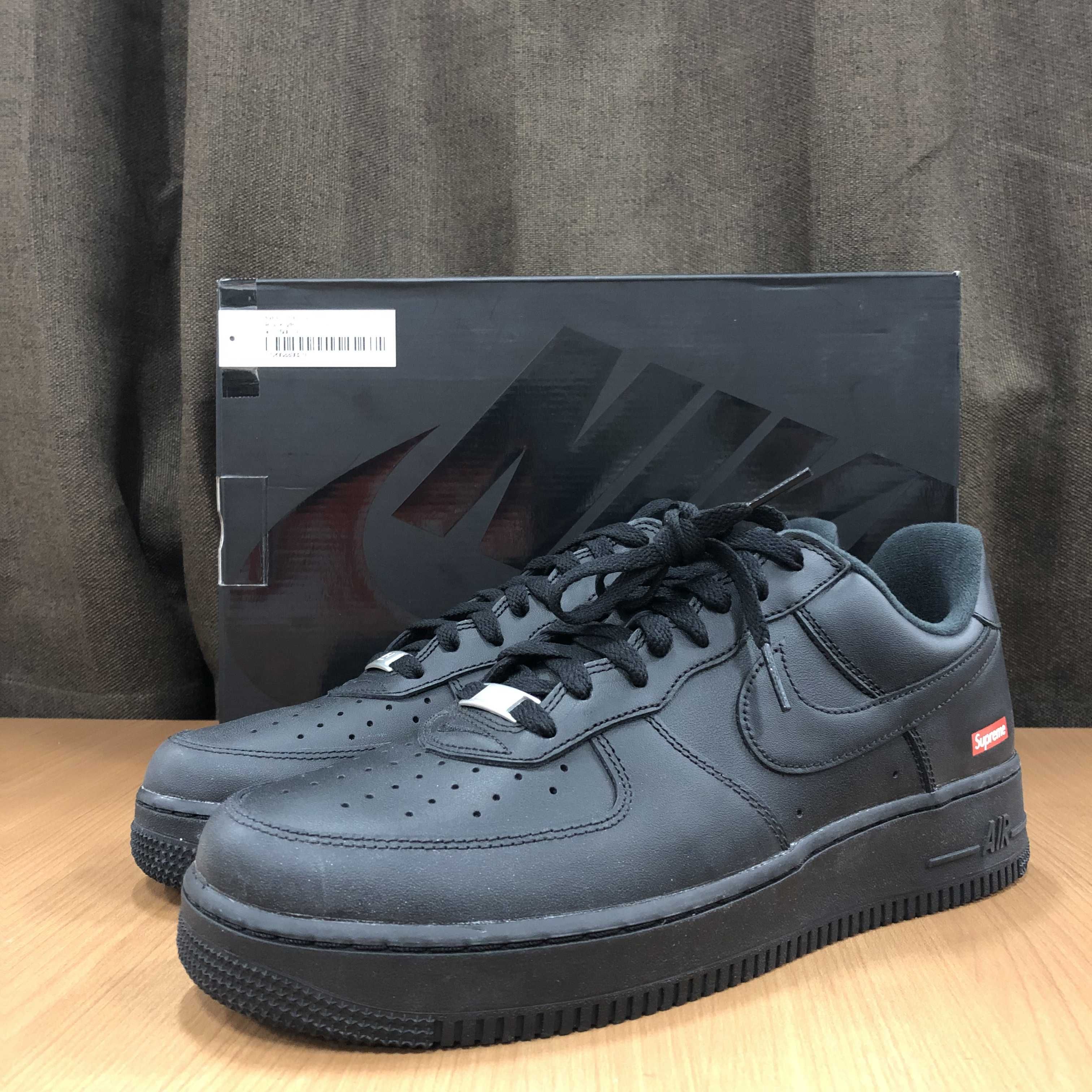 Supreme × Nike Air Force 1 Low "Black"
