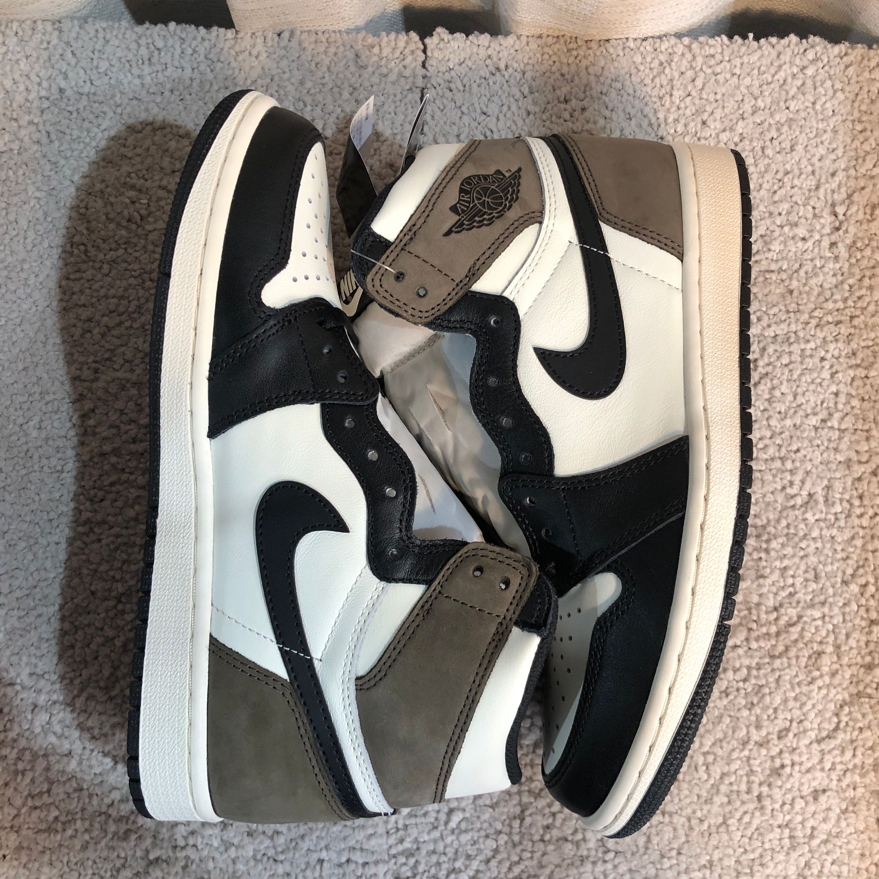 Nike Air Jordan 1 High OG "Sail/Dark Mocha/Black"