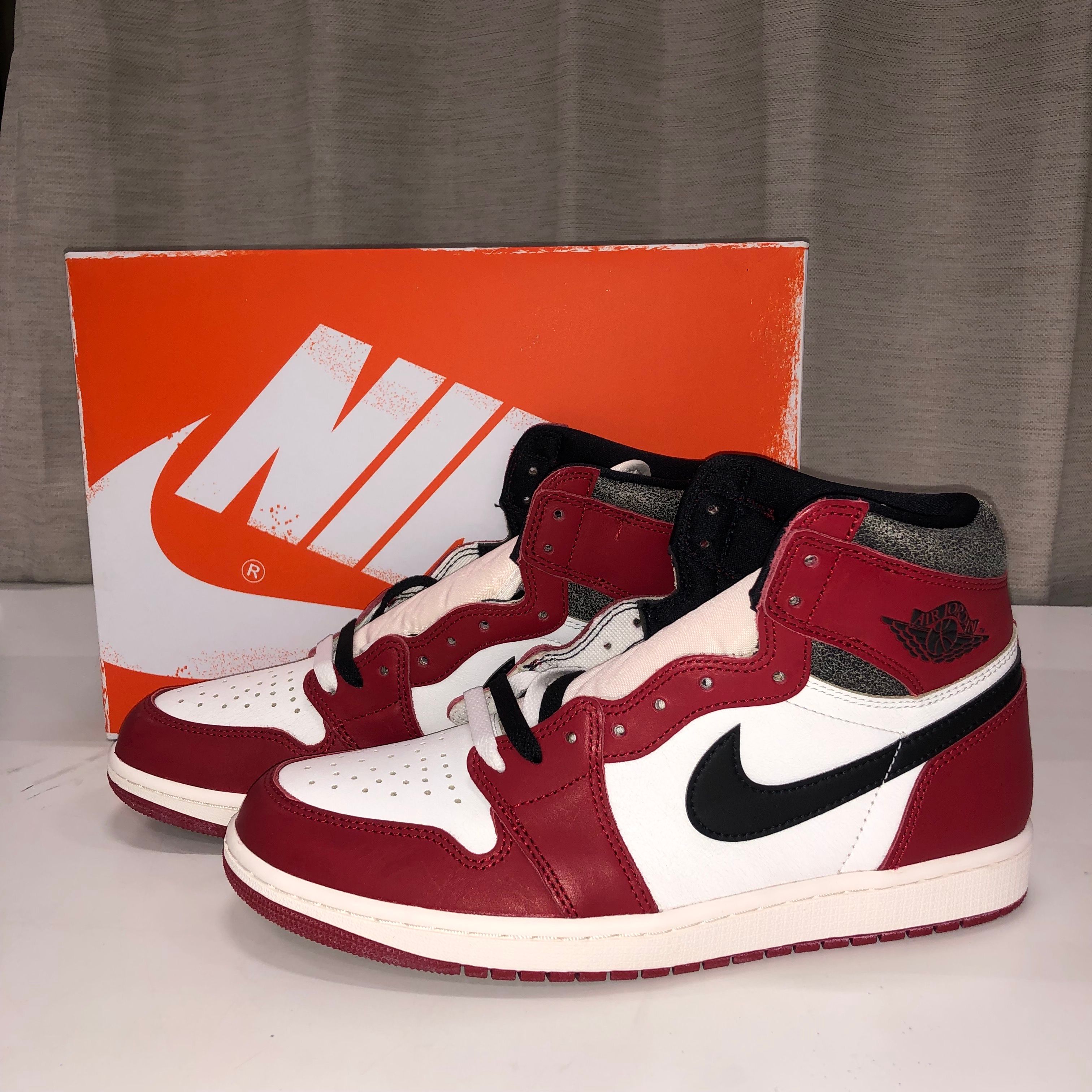 Nike Air Jordan 1 High OG "Lost & Found/Chicago"
