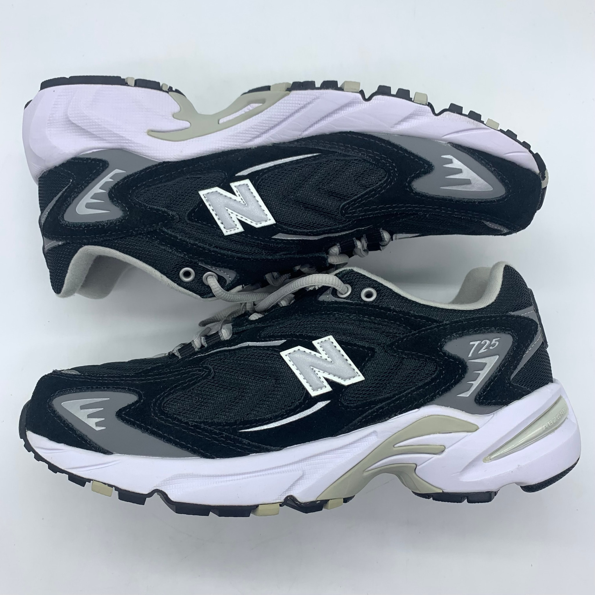 New Balance ML725R "Black"
