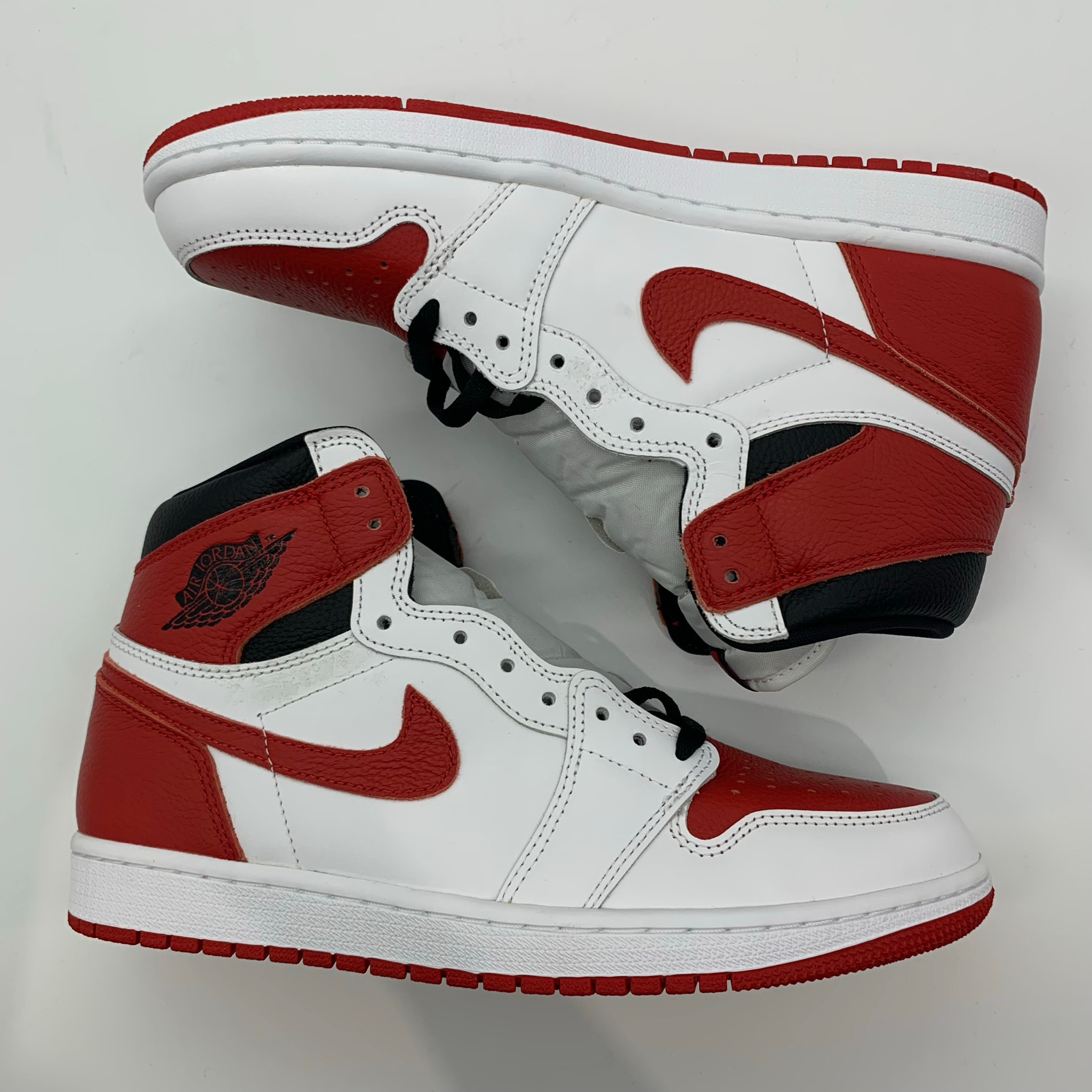 Nike Air Jordan 1 High OG "Heritage"