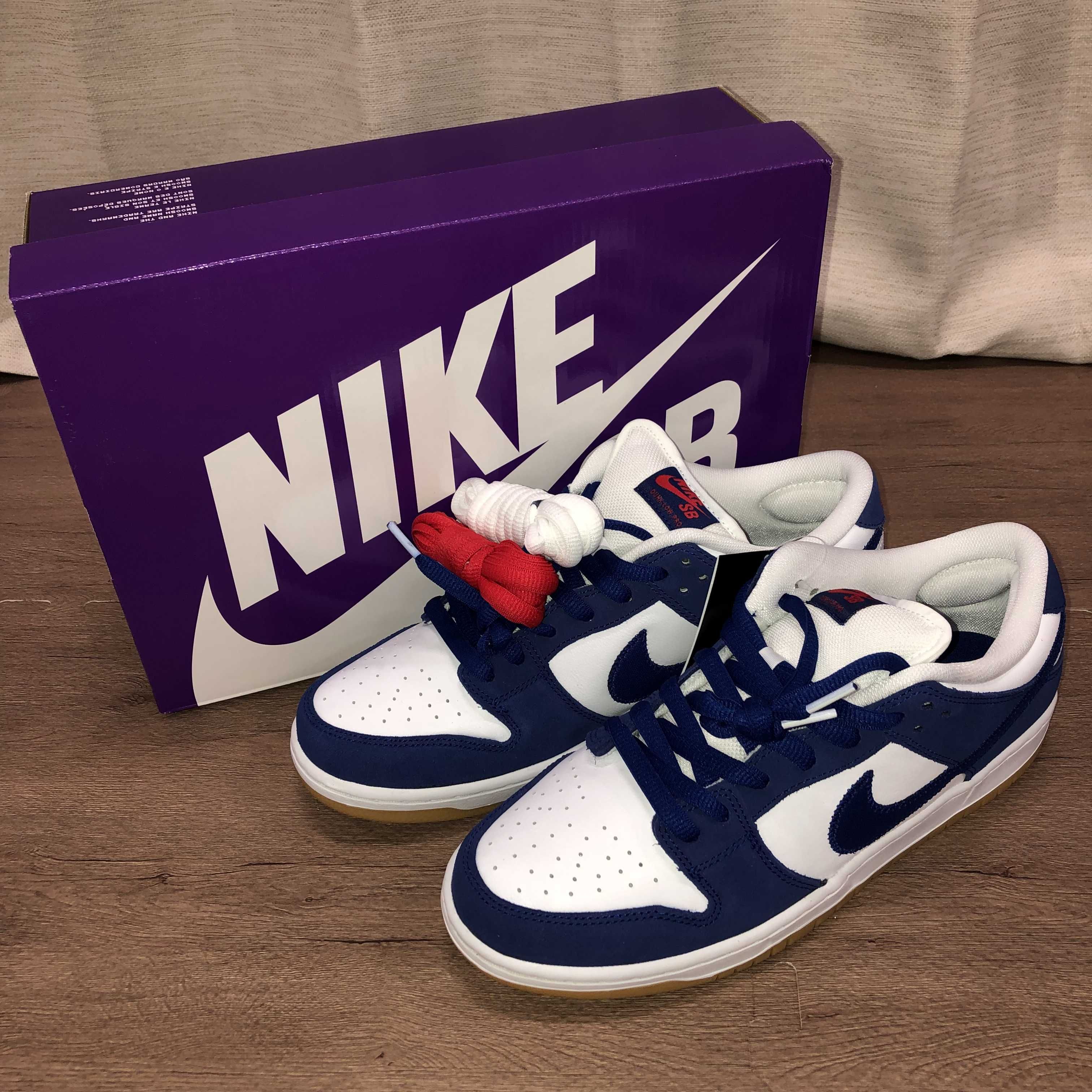 Nike SB Dunk Low "Los Angeles Dodgers/Deep Royal Blue"