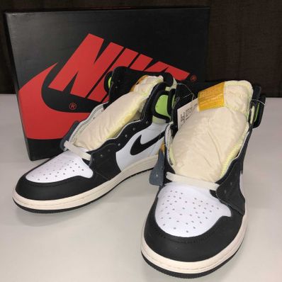 Nike Air Jordan 1 High OG "Volt Gold"