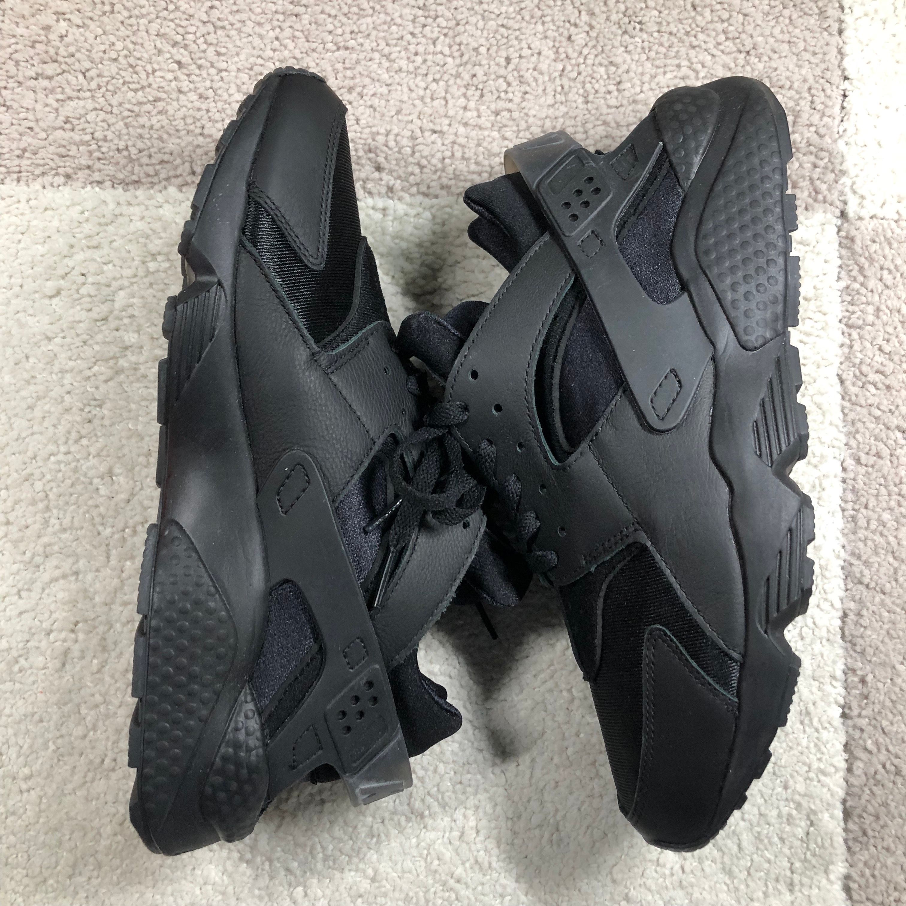Nike Air Huarache "Triple Black"