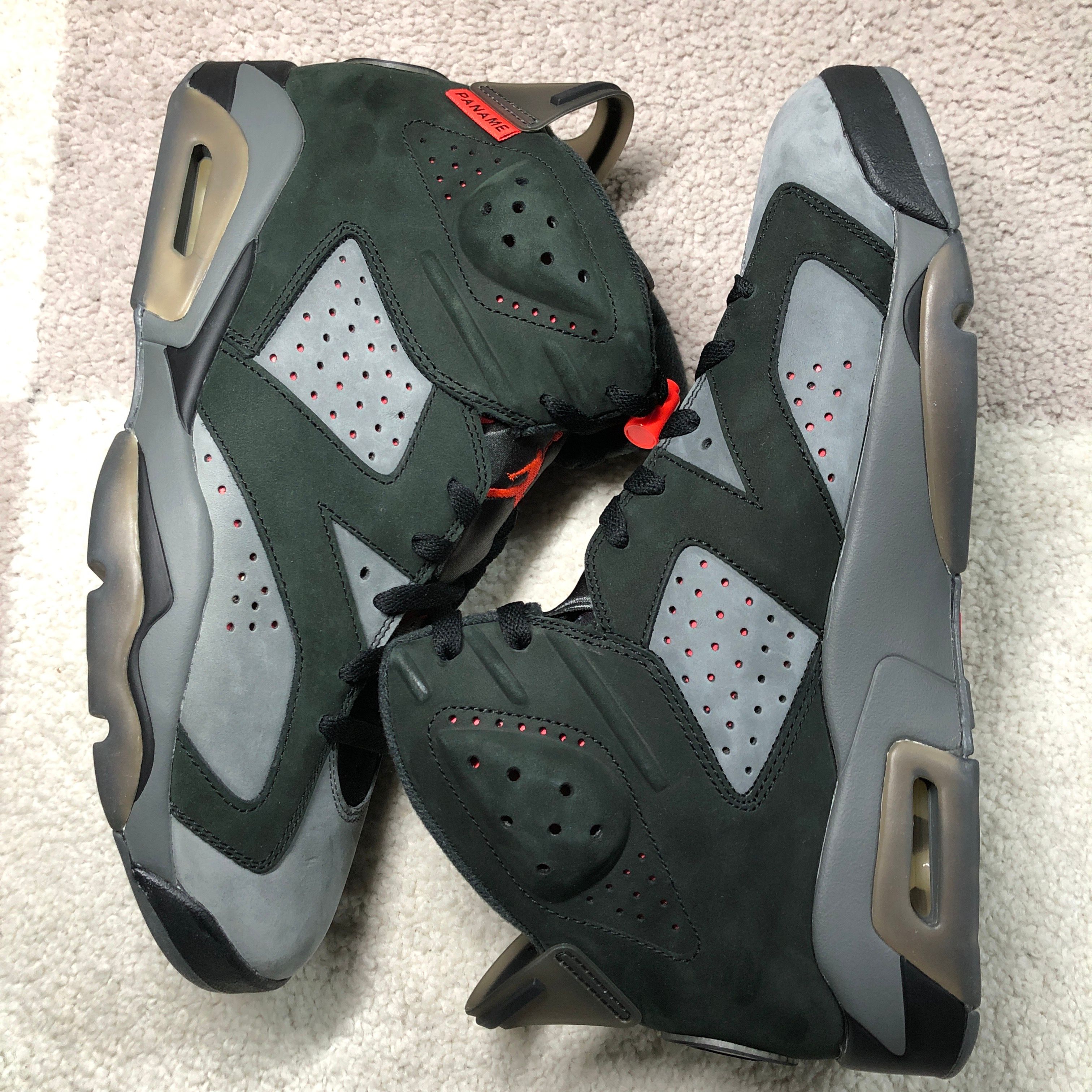 NIKE × PARIS SAINT GERMAIN AIR JORDAN 6 RETRO INFRARED