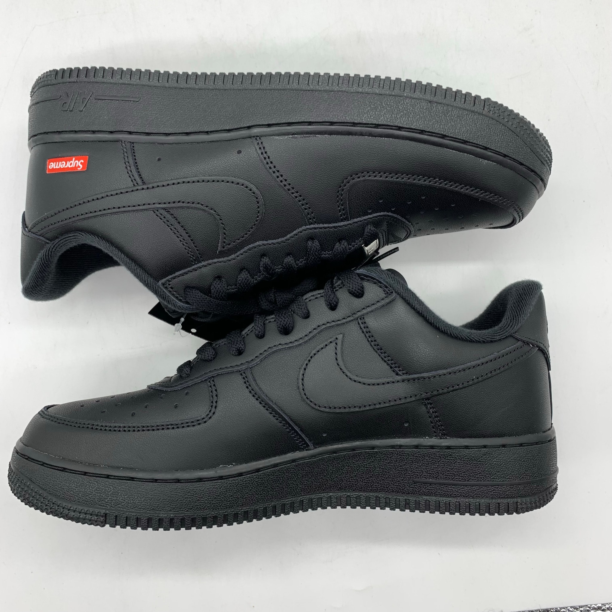 Supreme × Nike Air Force 1 Low "Black"