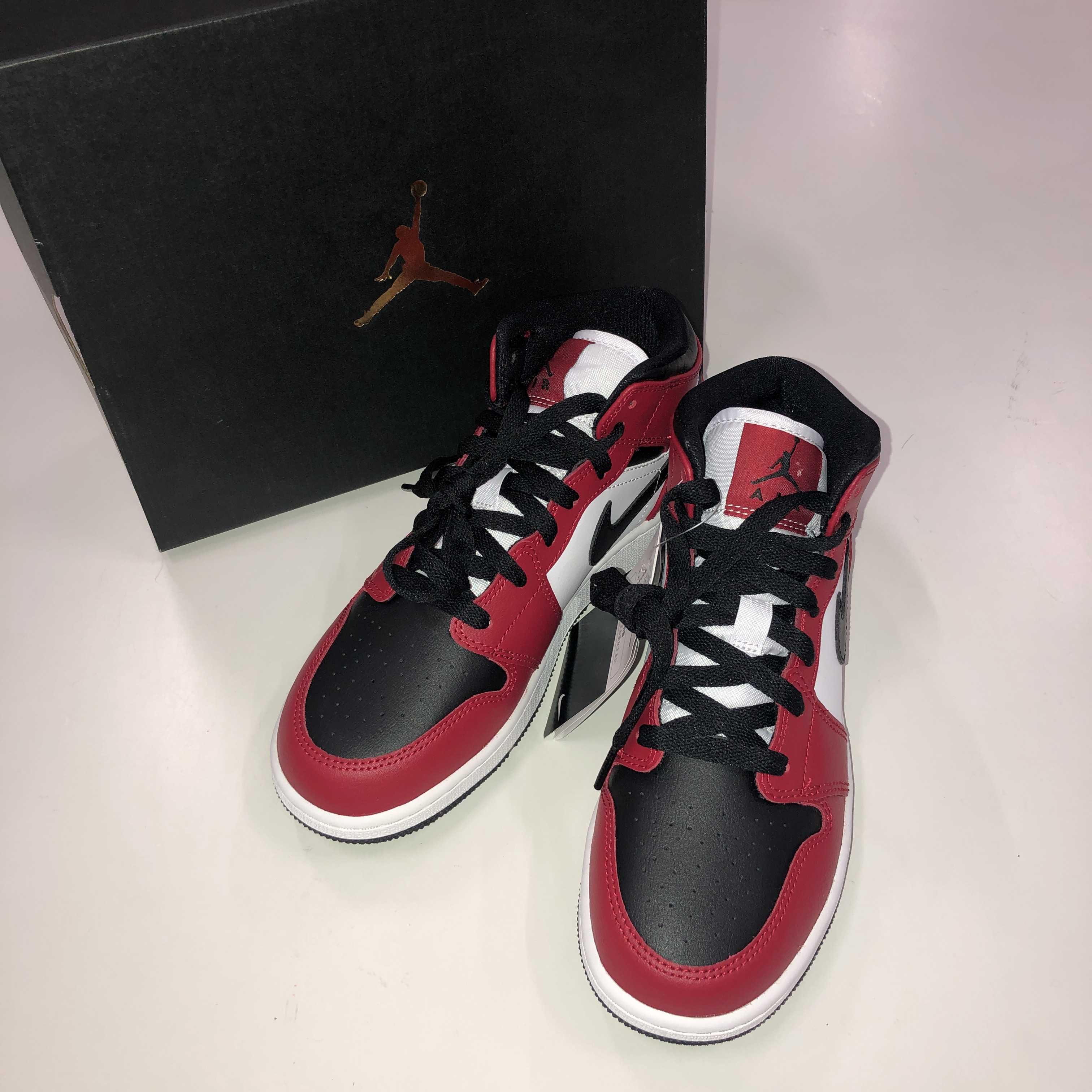 Nike GS Air Jordan 1 Mid "Black/Gym Red-White"