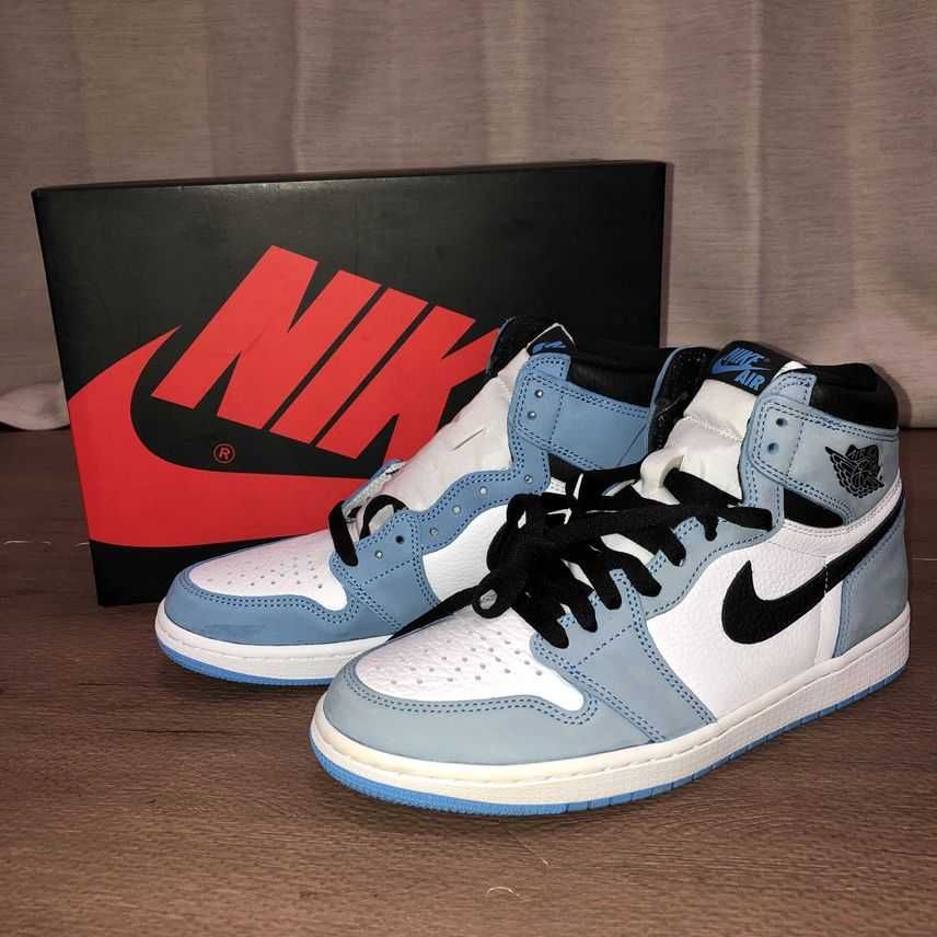 Nike Air Jordan 1 High OG "University Blue"