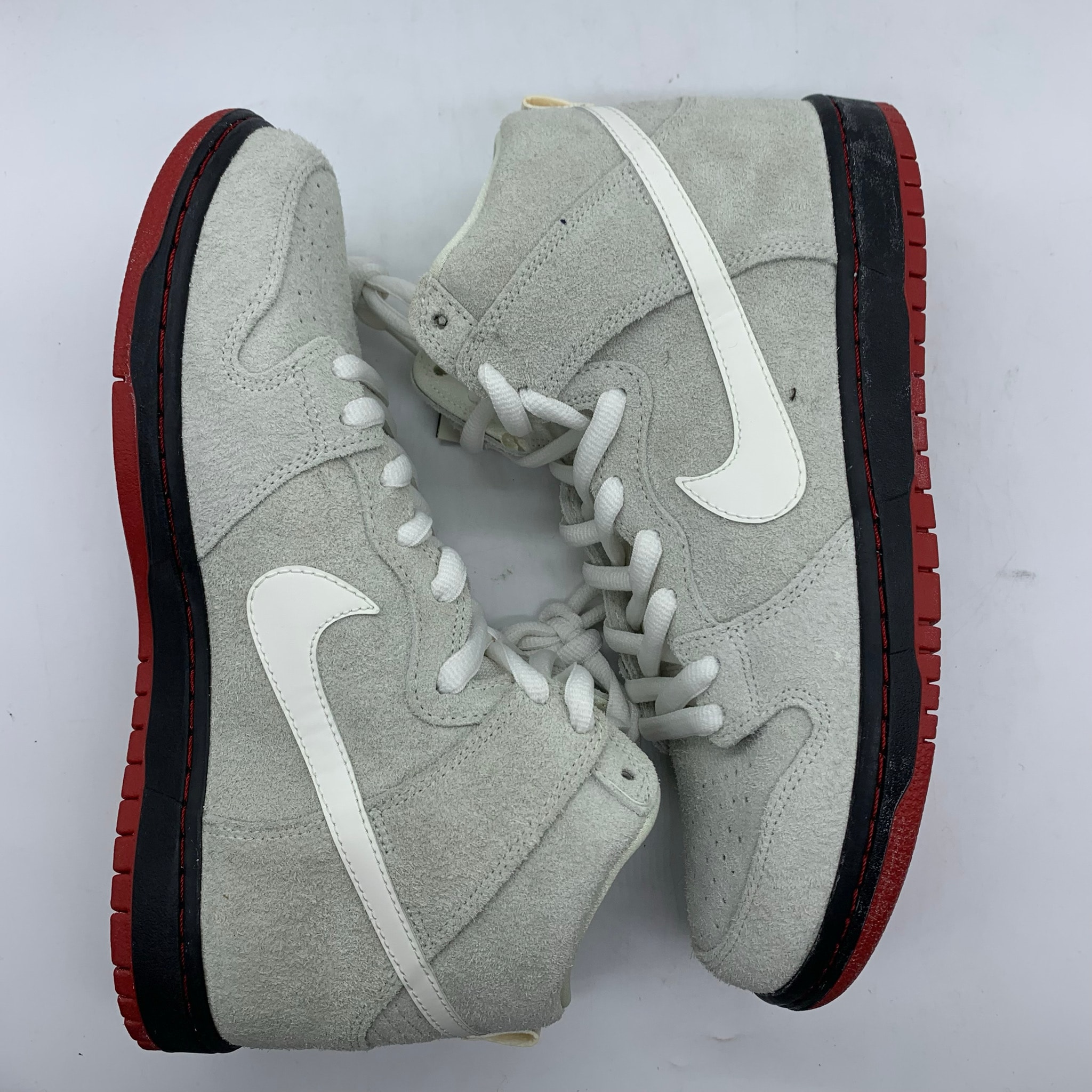 Nike SB Dunk High "Black Sheep"