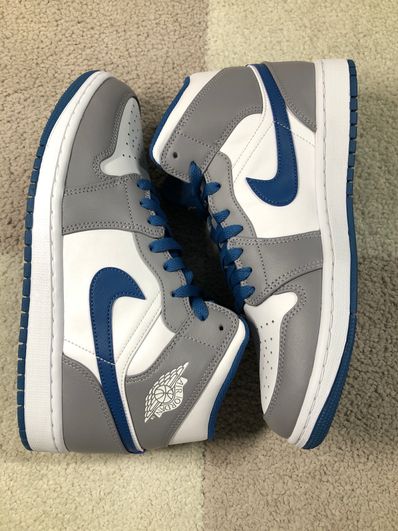 Nike Air Jordan 1 Mid "True Blue"