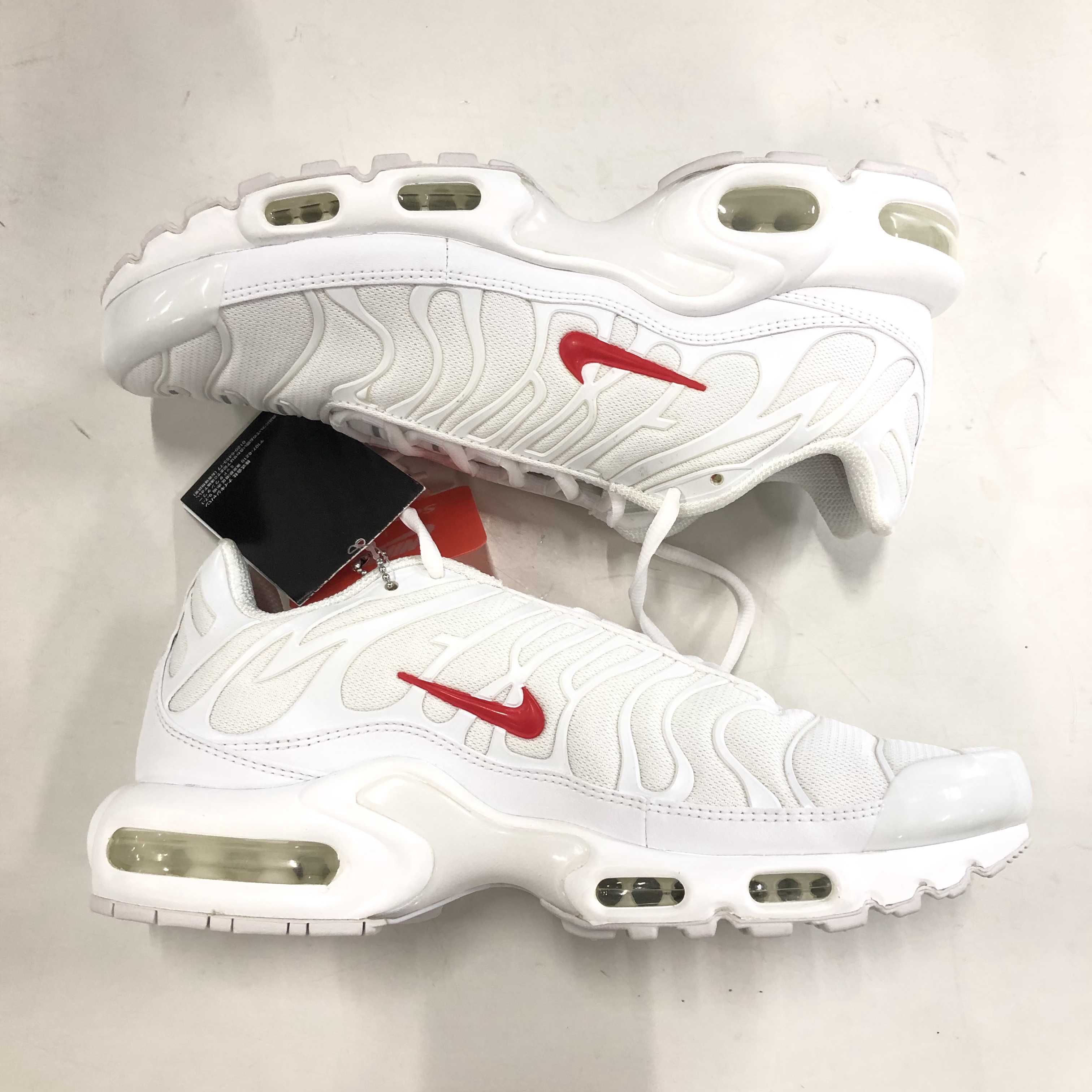 Supreme x Nike Air Max Plus TN "White/Speed Red"