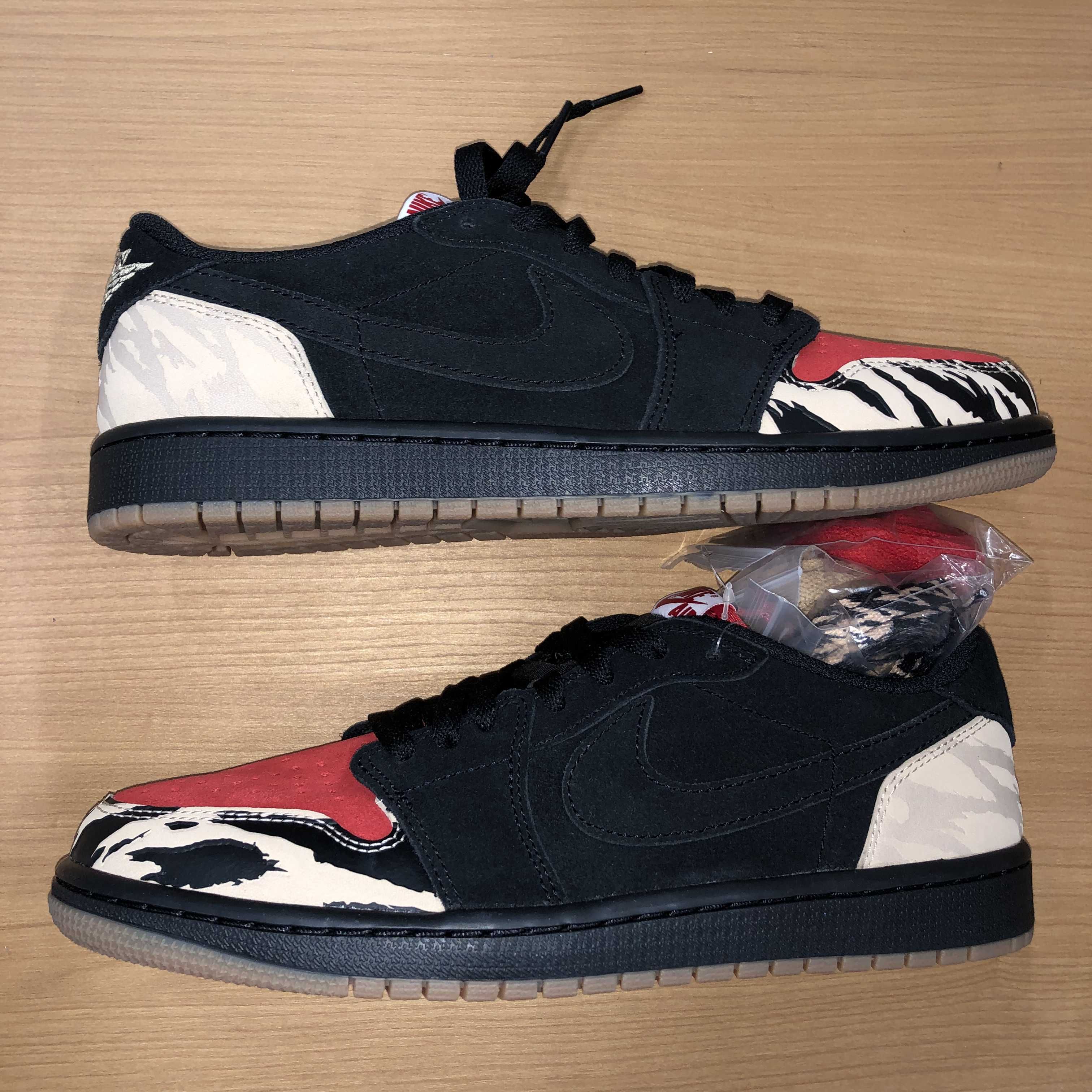 Sole Fly × Nike Air Jordan 1 Low "Black and Sport Red"