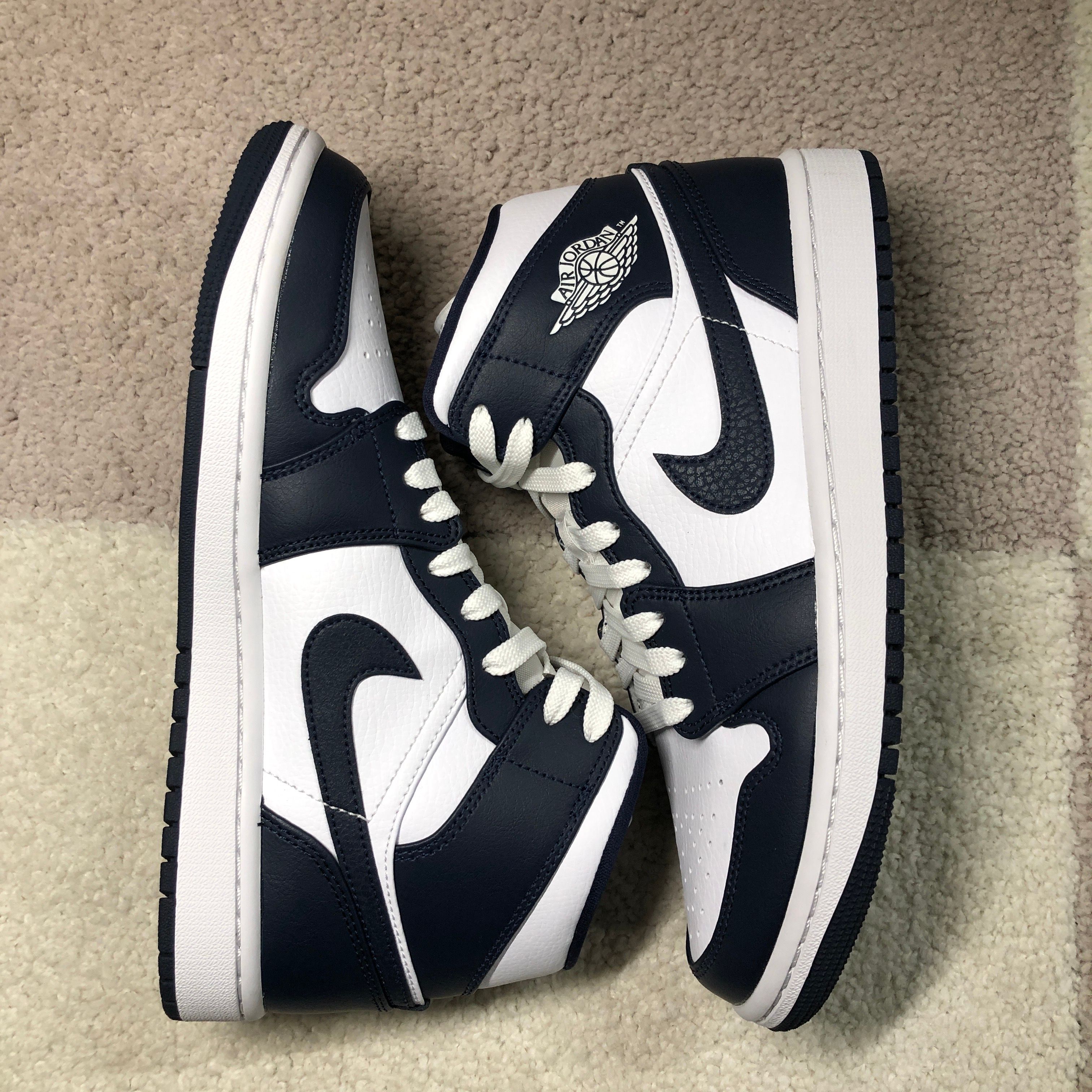 Nike Air Jordan 1 Mid "White Metallic Gold Obsidian"