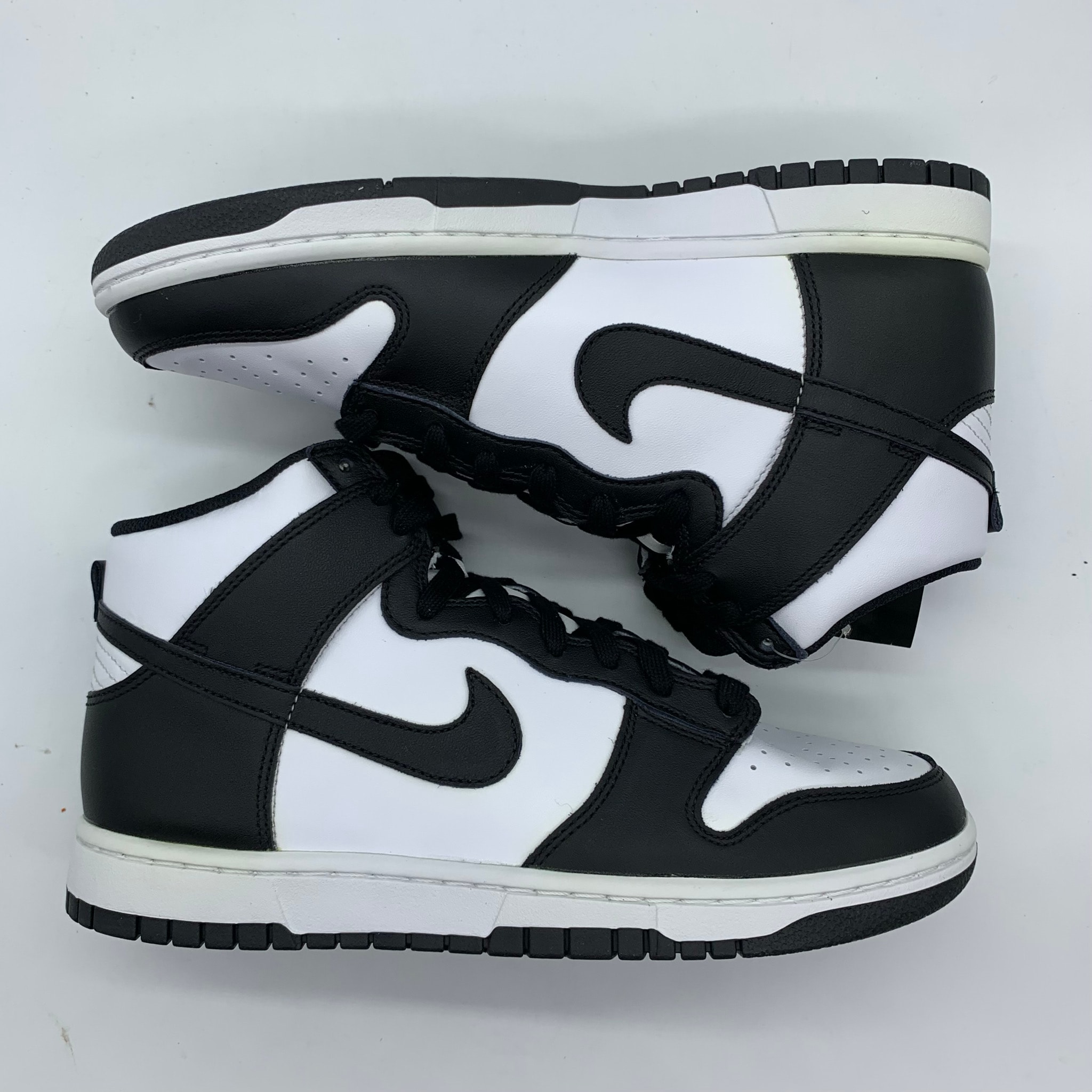 Nike Dunk High "Black and White"