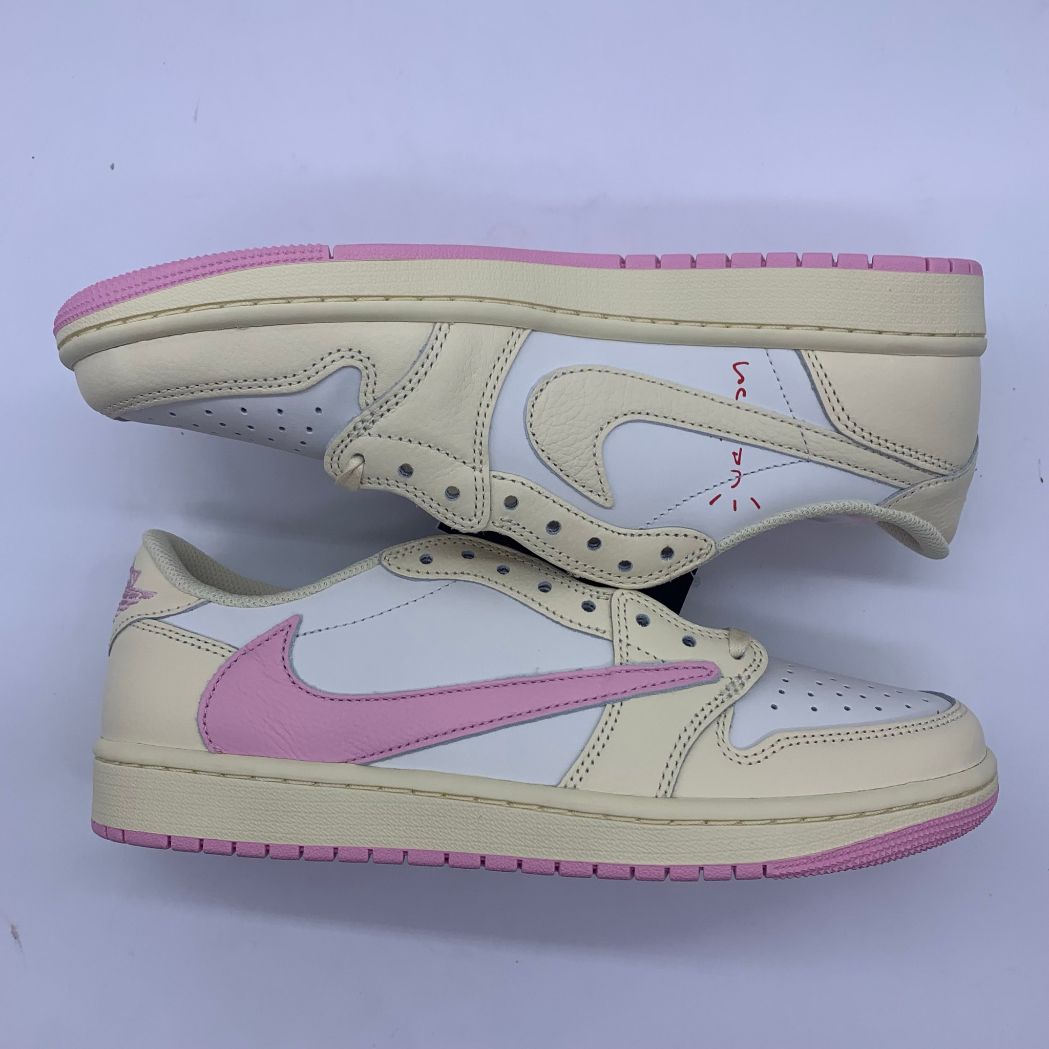 Travis Scott × Nike Air Jordan 1 Retro Low OG "Muslin/Shy Pink"