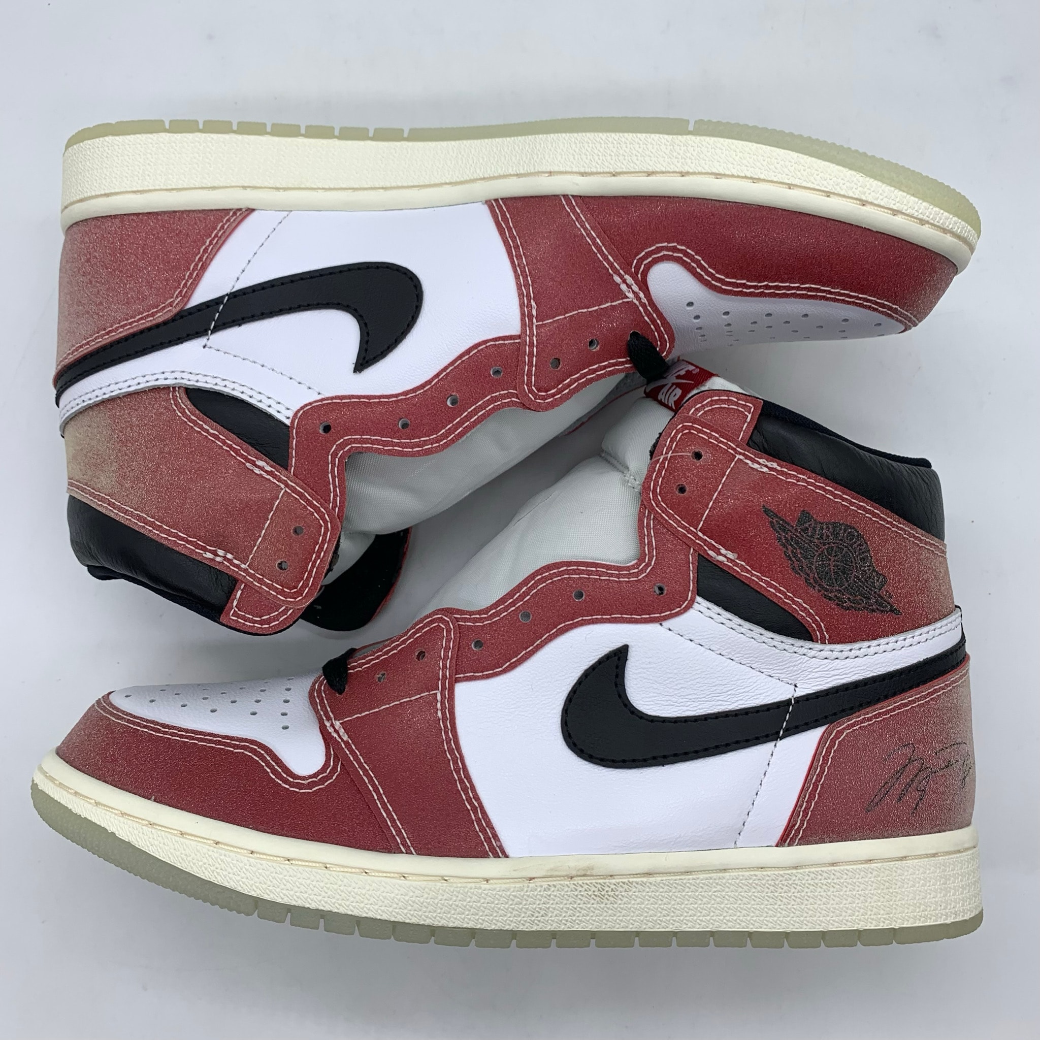 Trophy Room × Nike Air Jordan 1 Retro High OG "Chicago"