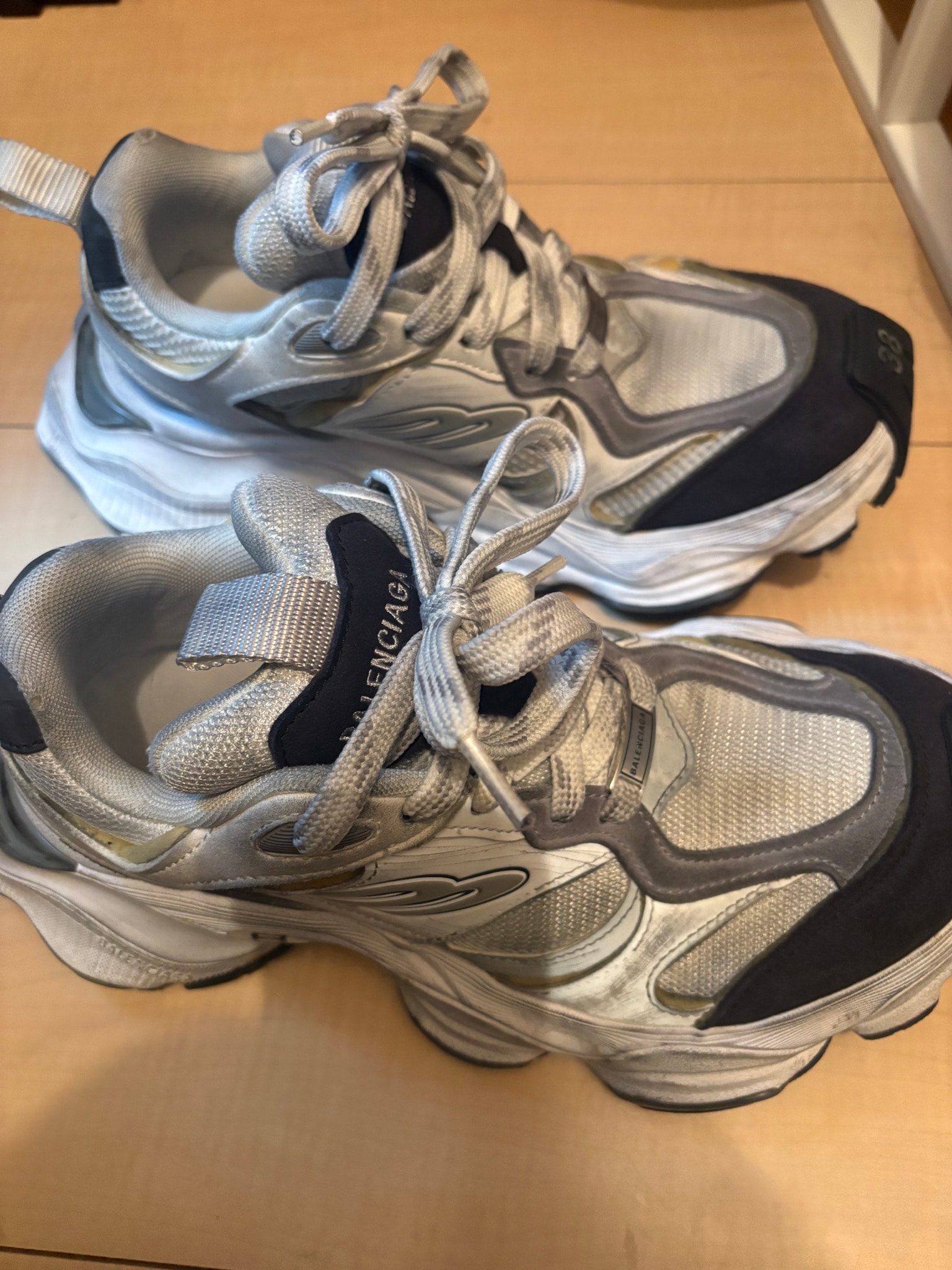 BALENCIAGA Cargo Sneaker "White/Grey"