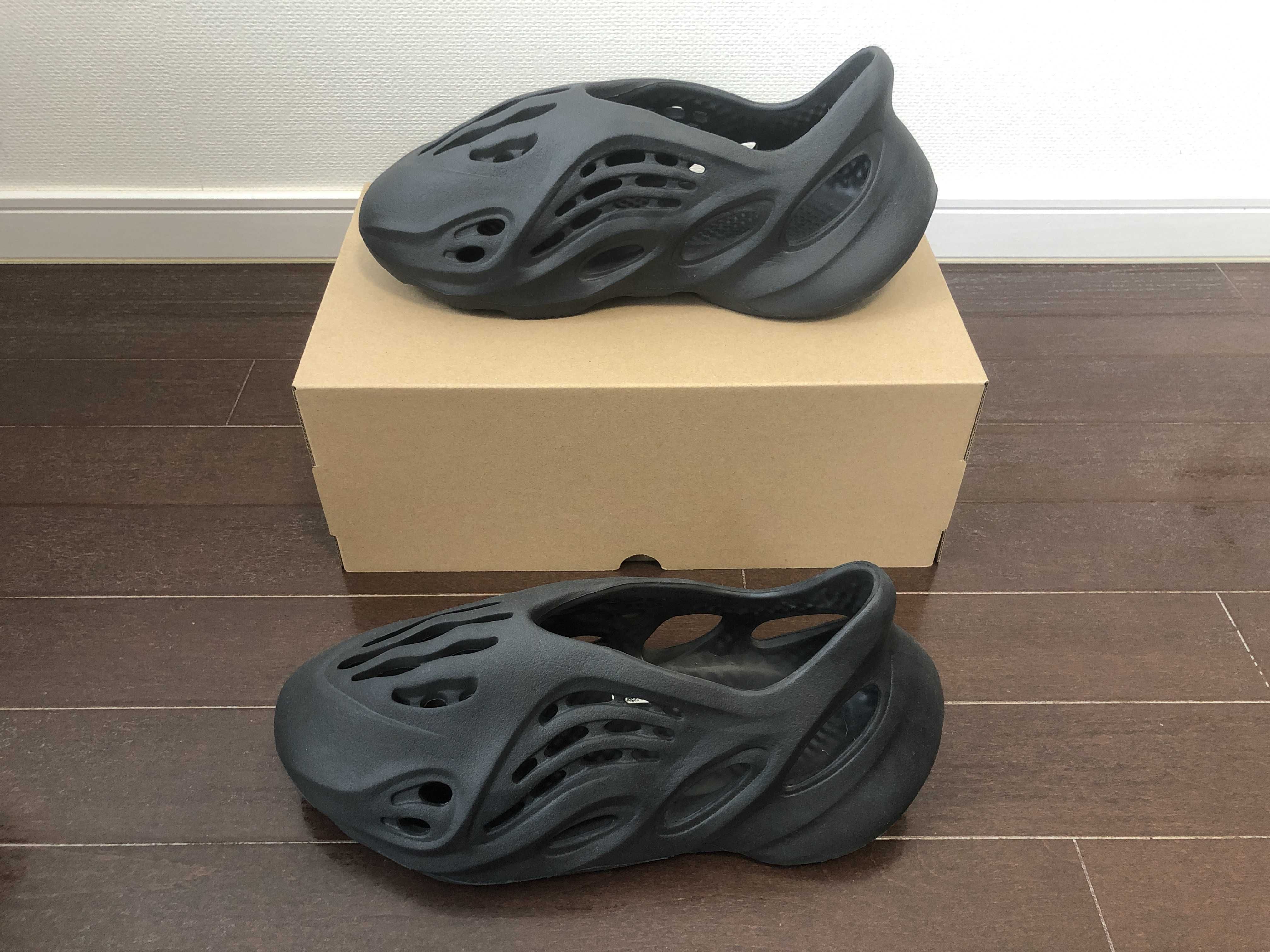 adidas YEEZY Foam Runner "Onyx"