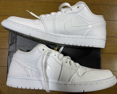 Nike Air Jordan 1 Low "Triple White Fog Grey"